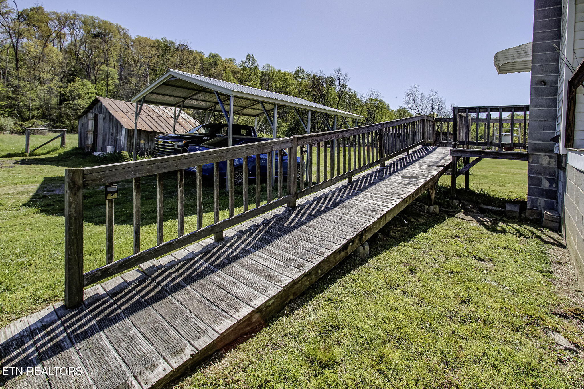 285 New Providence Road Tellico Plains TN 37385