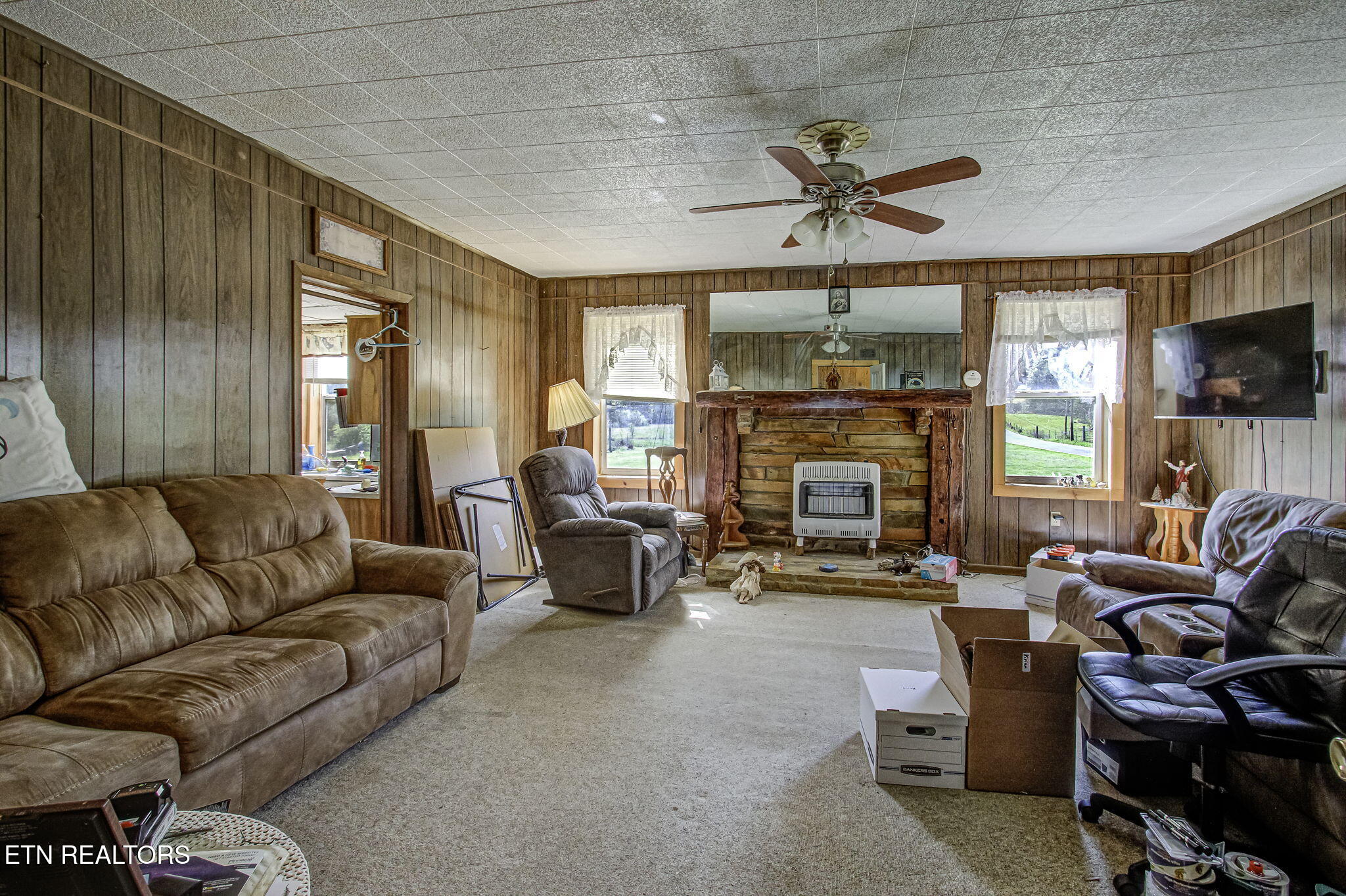 285 New Providence Road Tellico Plains TN 37385