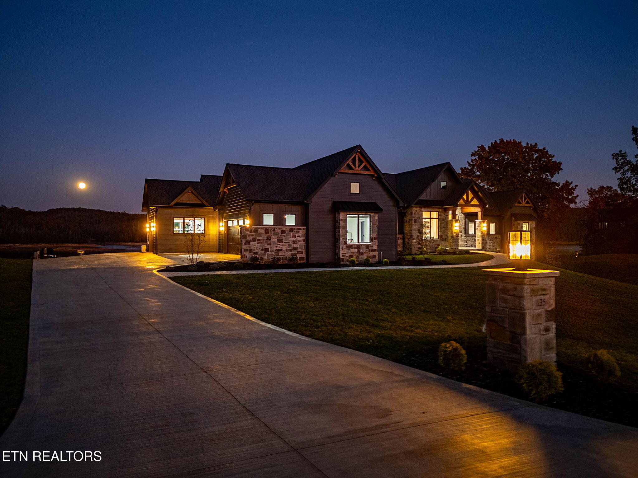 LaFollette TN, 135 Crown Jewel Lane