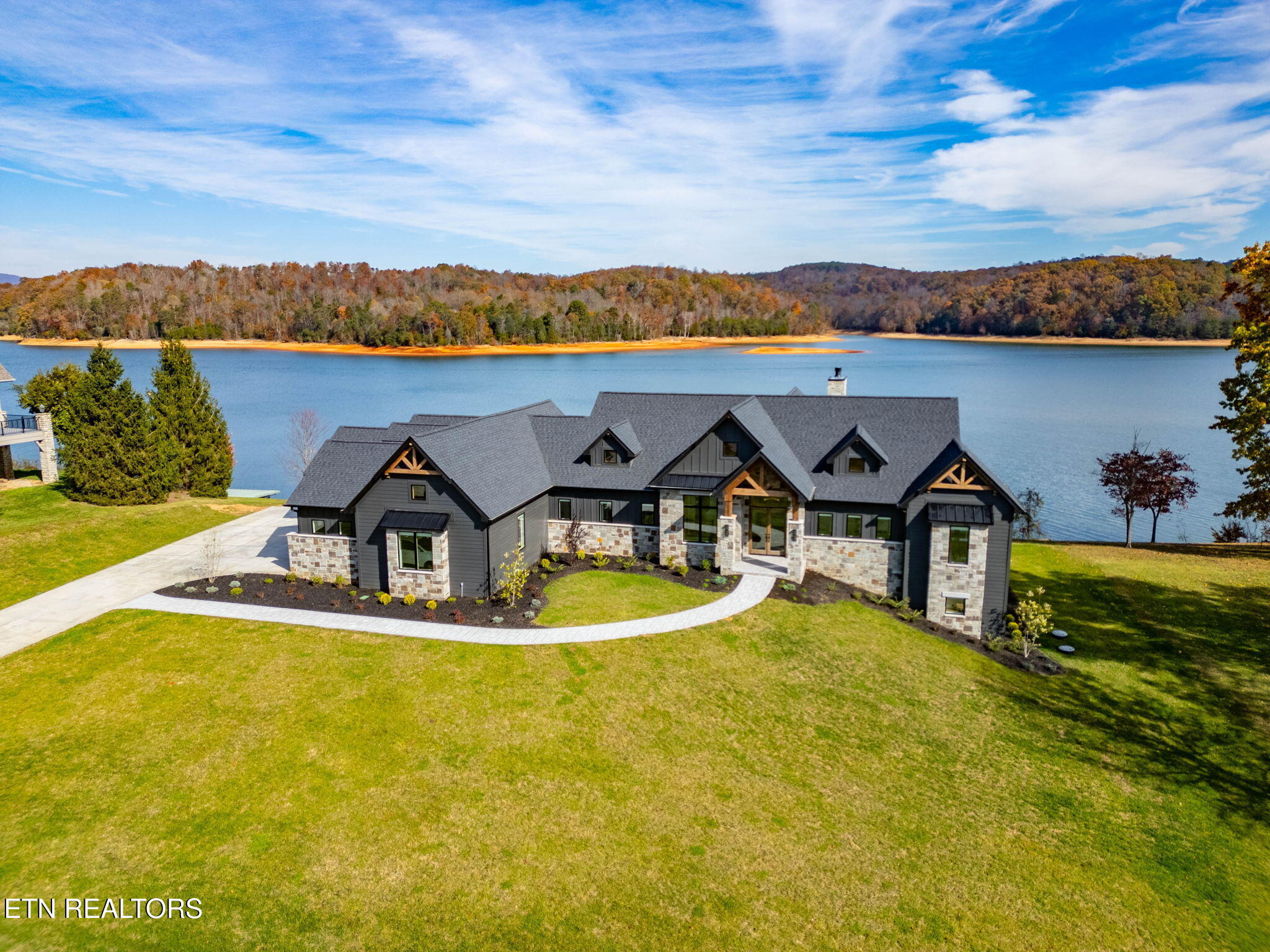 135 Crown Jewel Lane Lafollette TN 37766