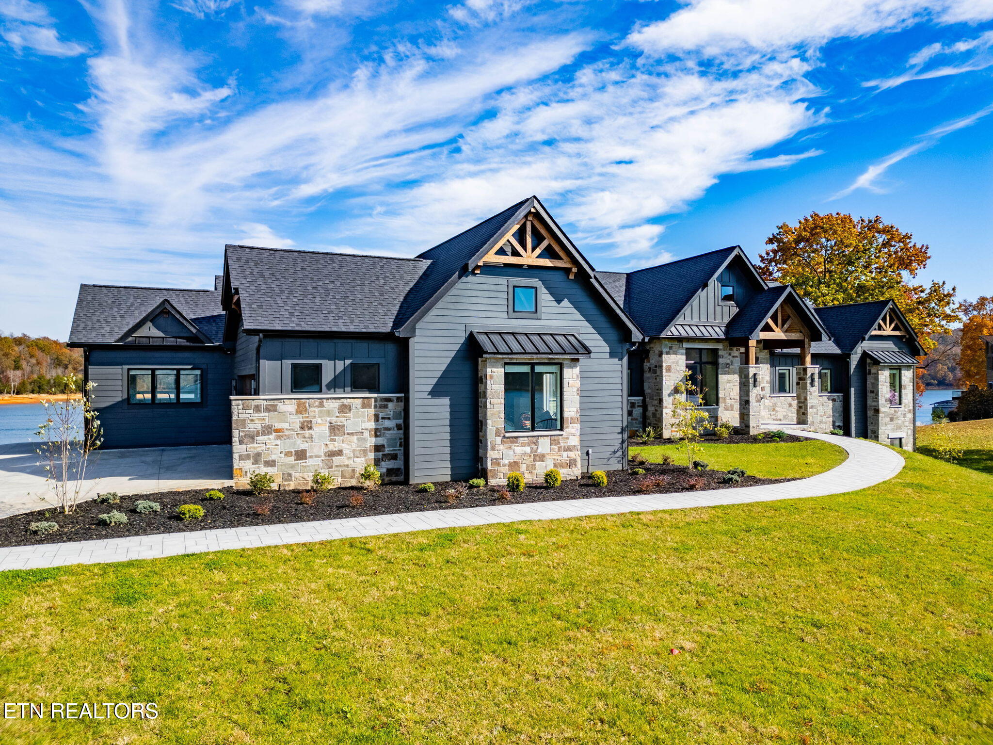 135 Crown Jewel Lane Lafollette TN 37766