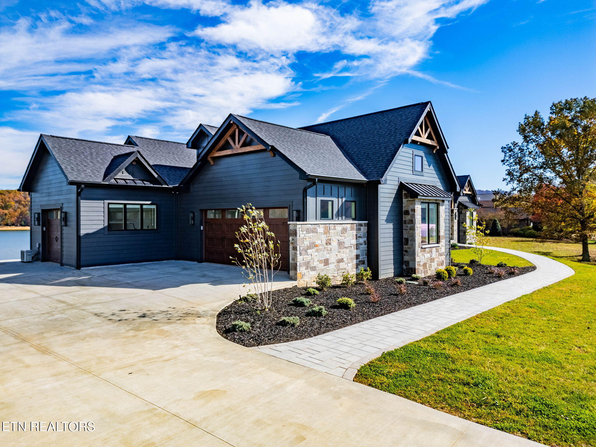 135 Crown Jewel Lane Lafollette TN 37766