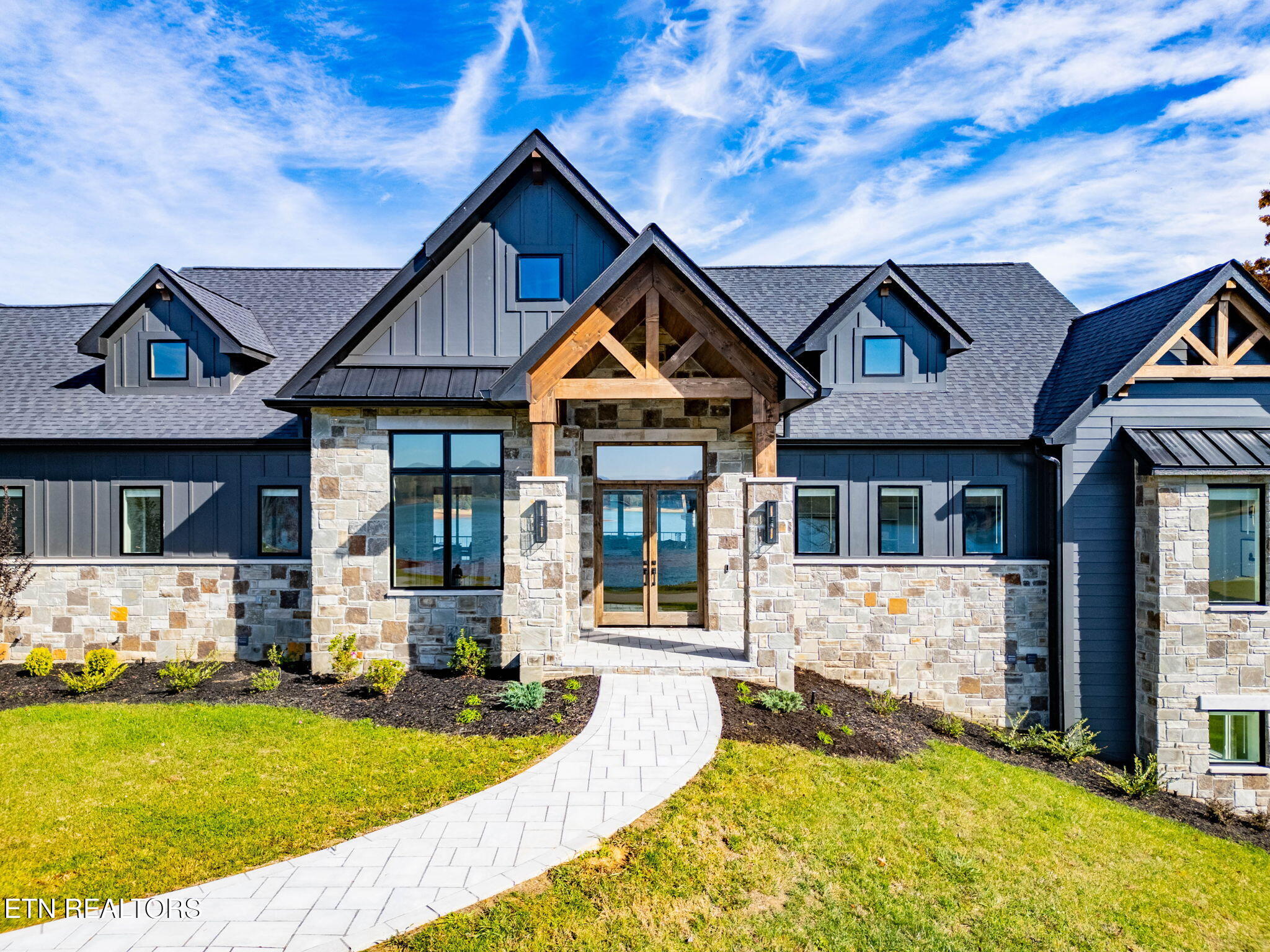 135 Crown Jewel Lane Lafollette TN 37766