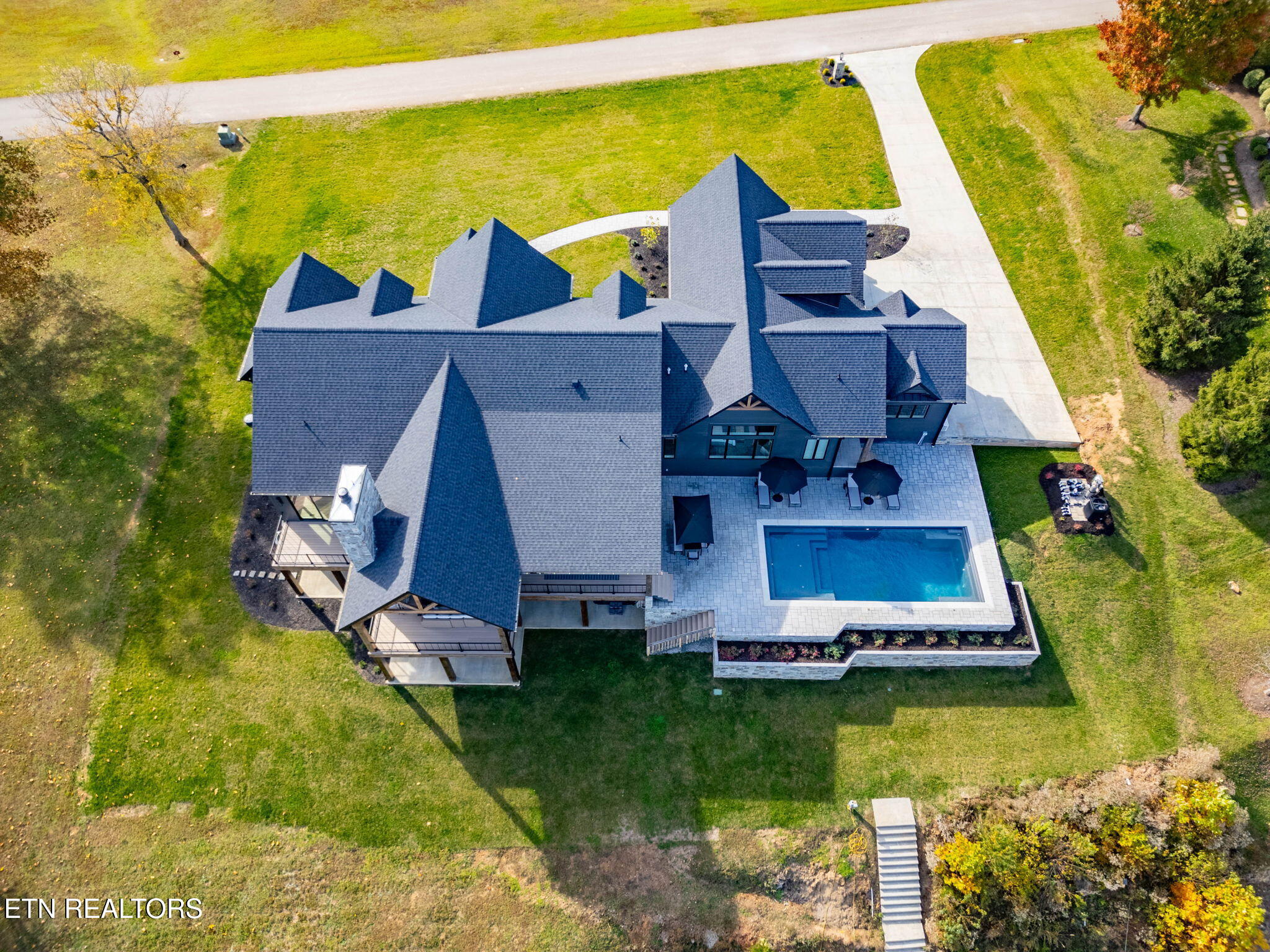 135 Crown Jewel Lane Lafollette TN 37766