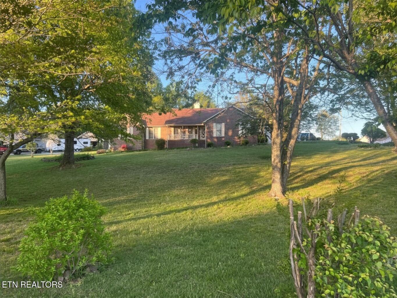 31 Chestnut Oak Road Crossville TN 38571