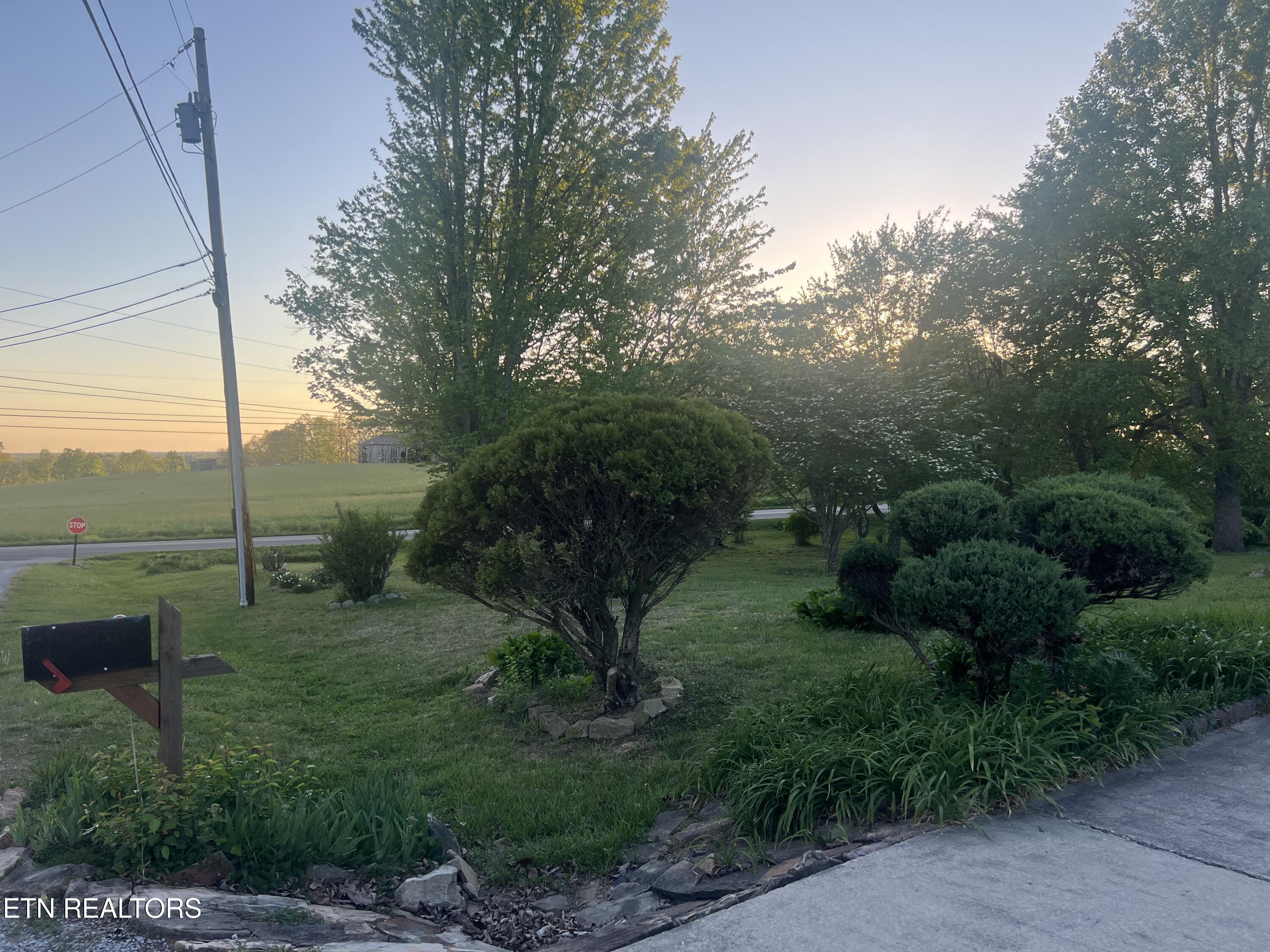 31 Chestnut Oak Road Crossville TN 38571