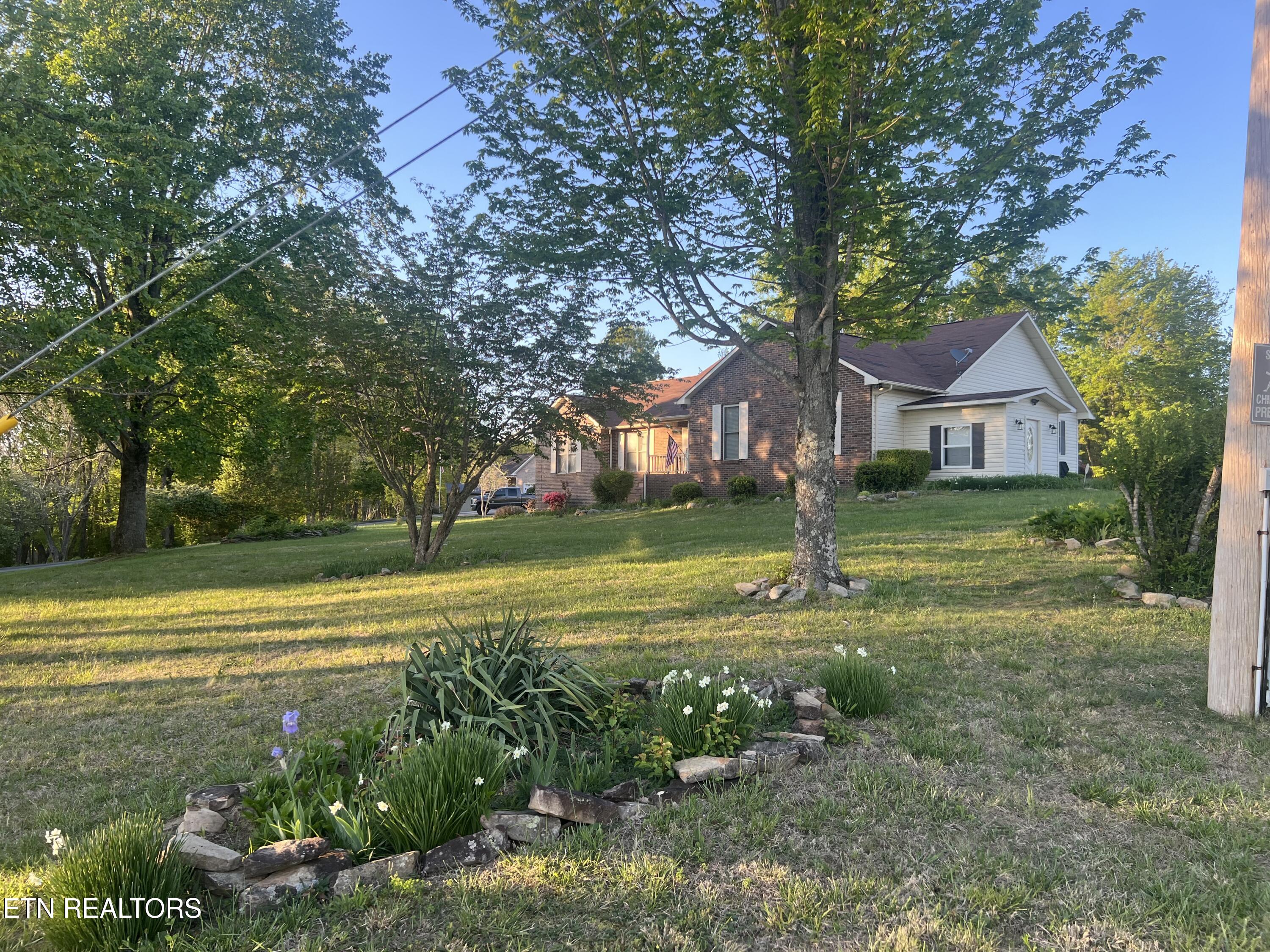 31 Chestnut Oak Road Crossville TN 38571