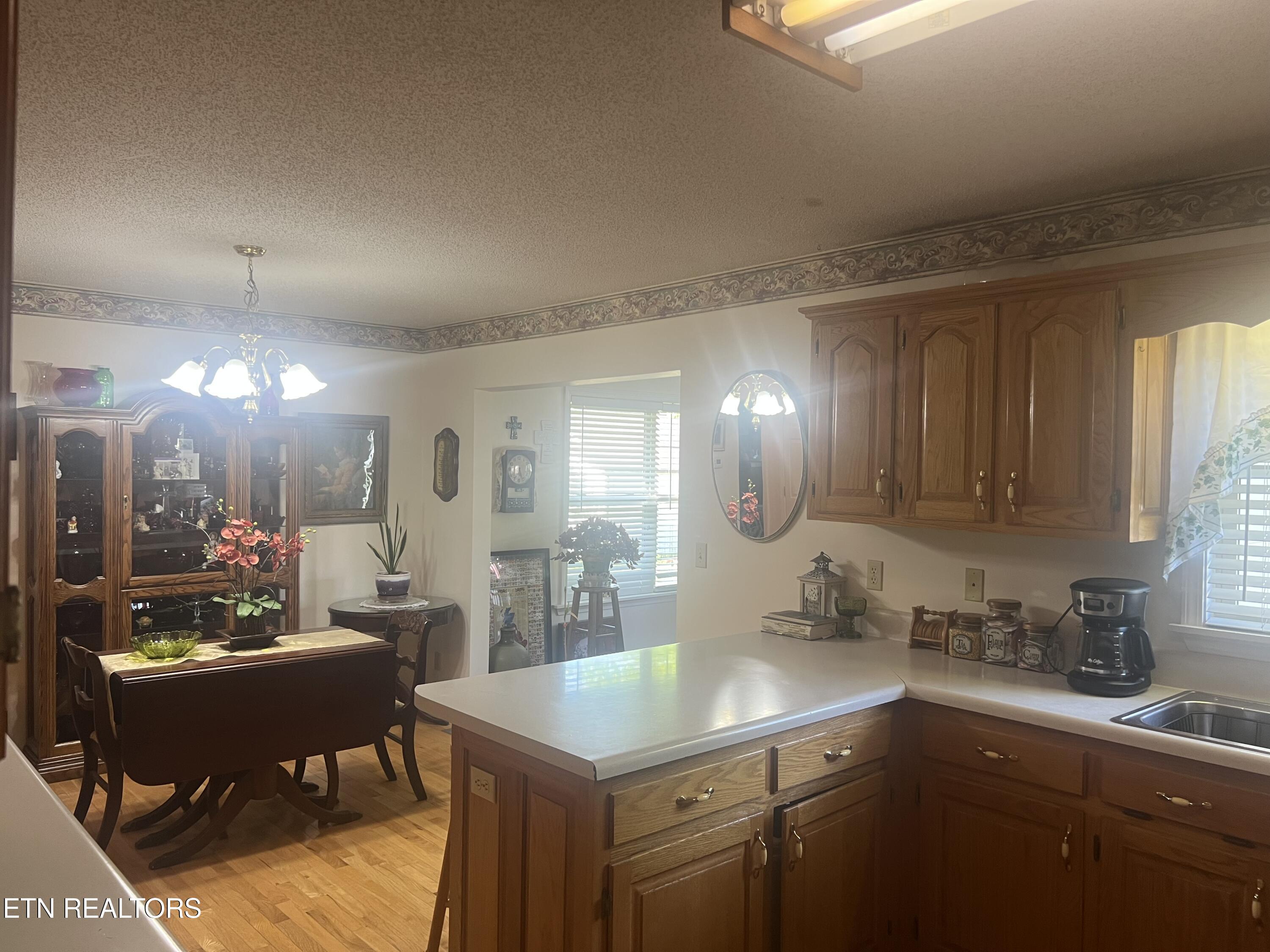 31 Chestnut Oak Road Crossville TN 38571