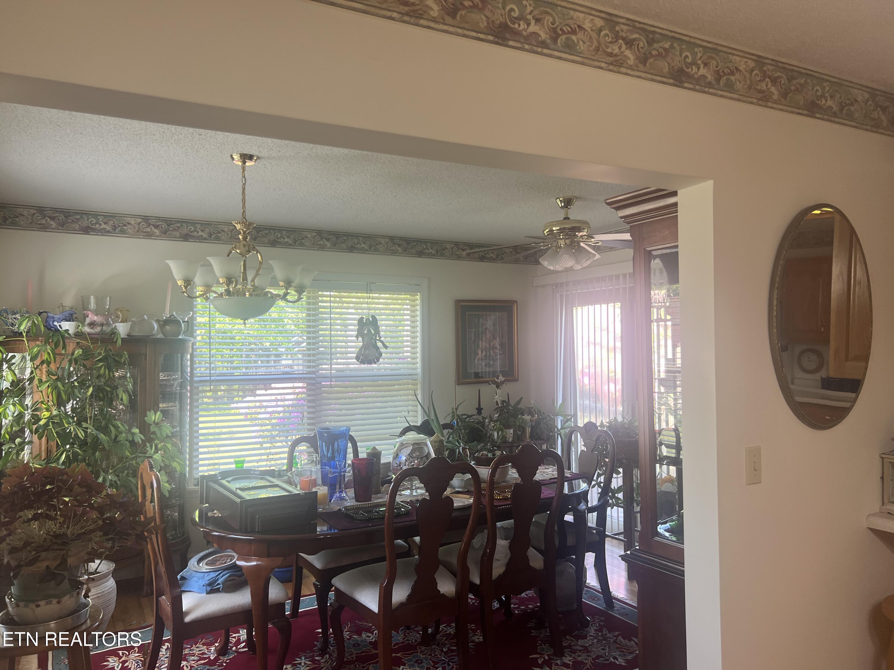 31 Chestnut Oak Road Crossville TN 38571