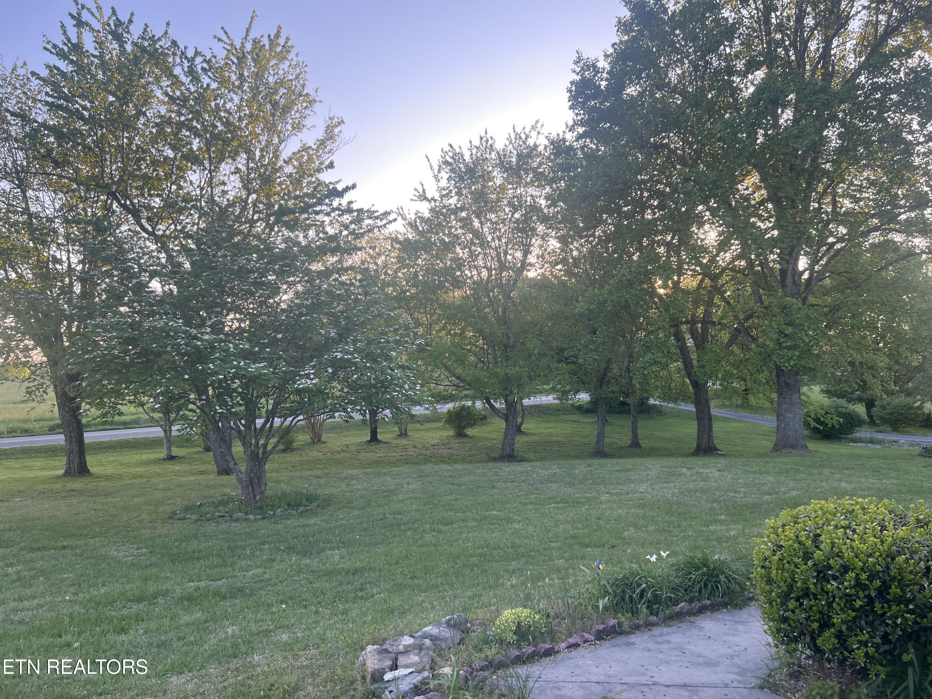 31 Chestnut Oak Road Crossville TN 38571