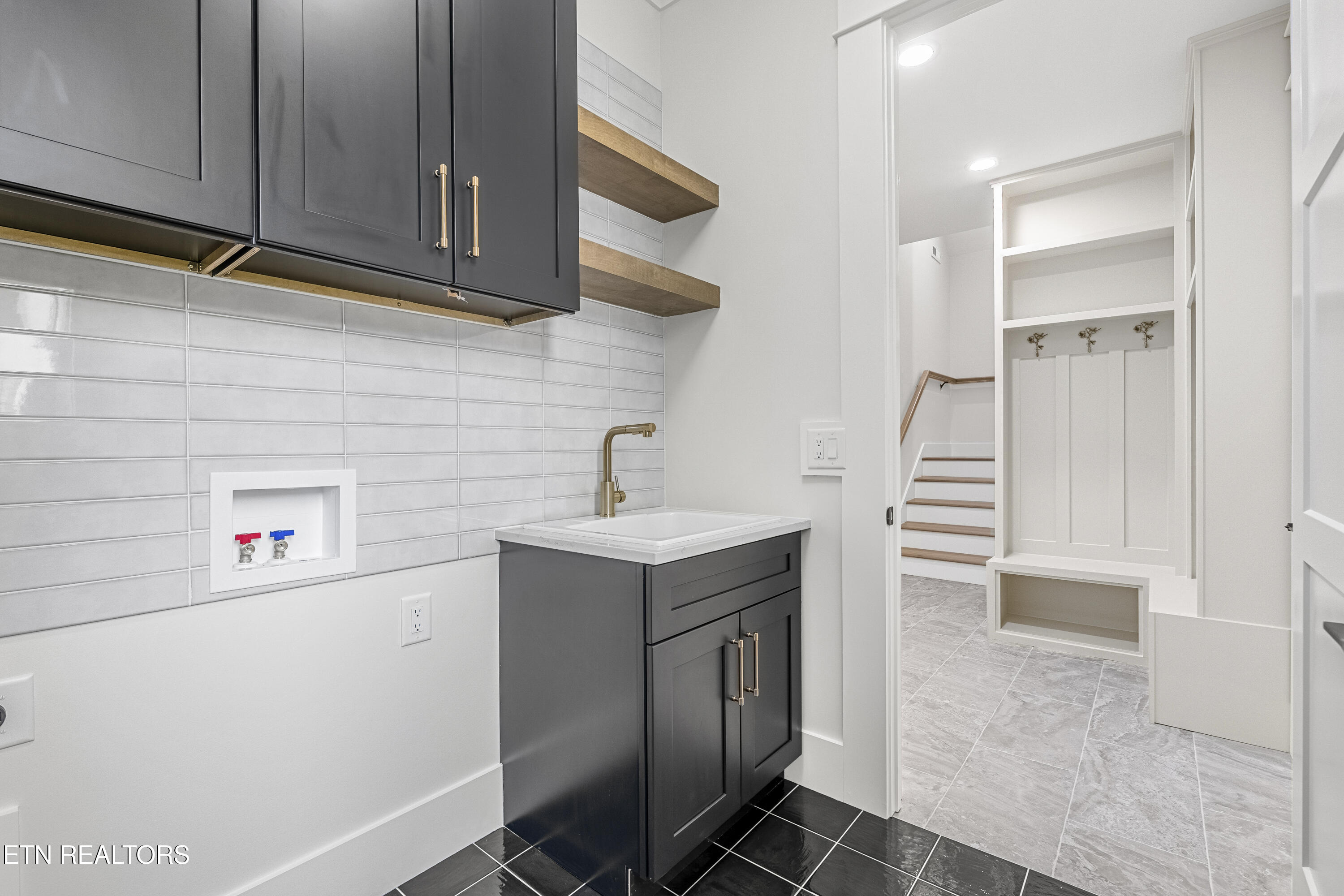 411 Kahite Trail Vonore TN 37885