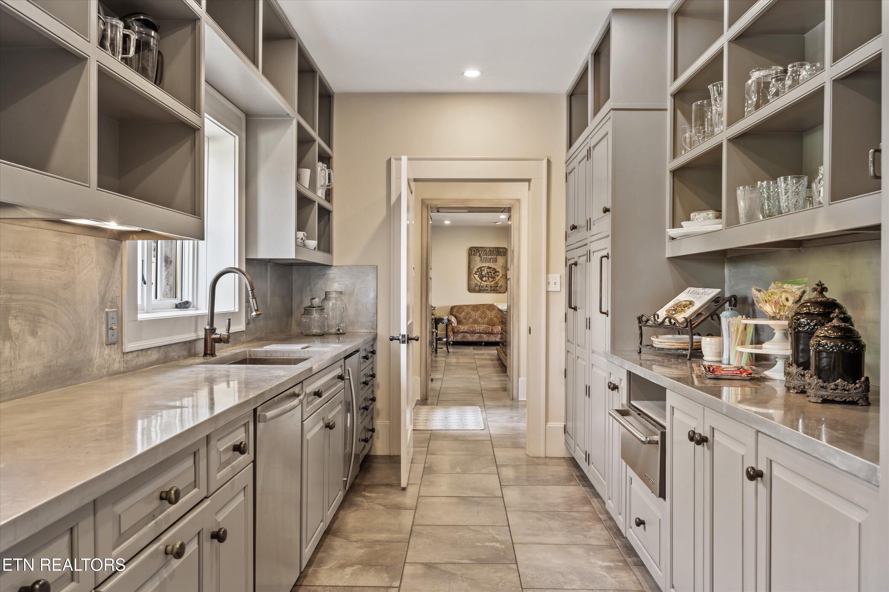 206 Osprey Point Louisville TN 37777