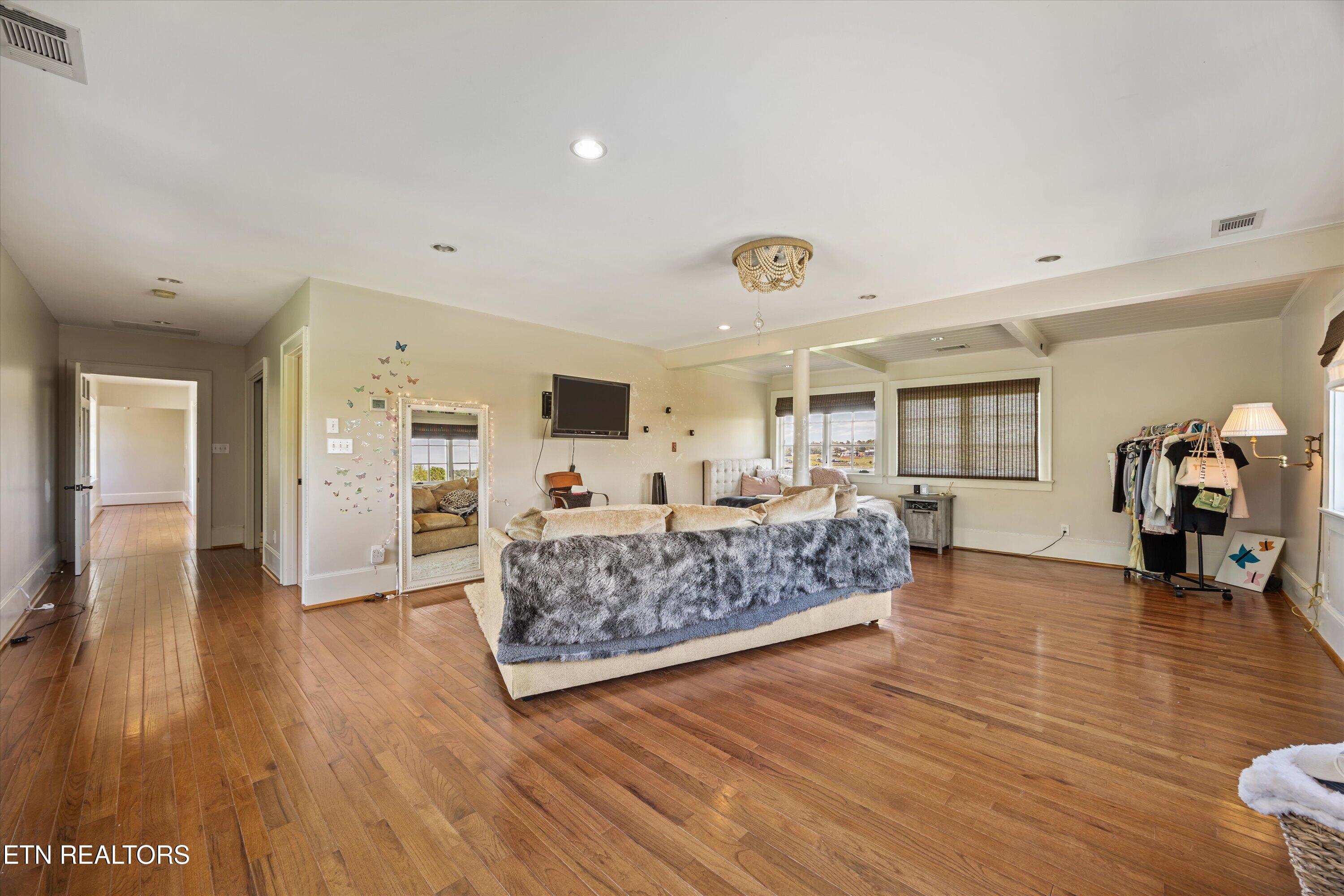 206 Osprey Point Louisville TN 37777
