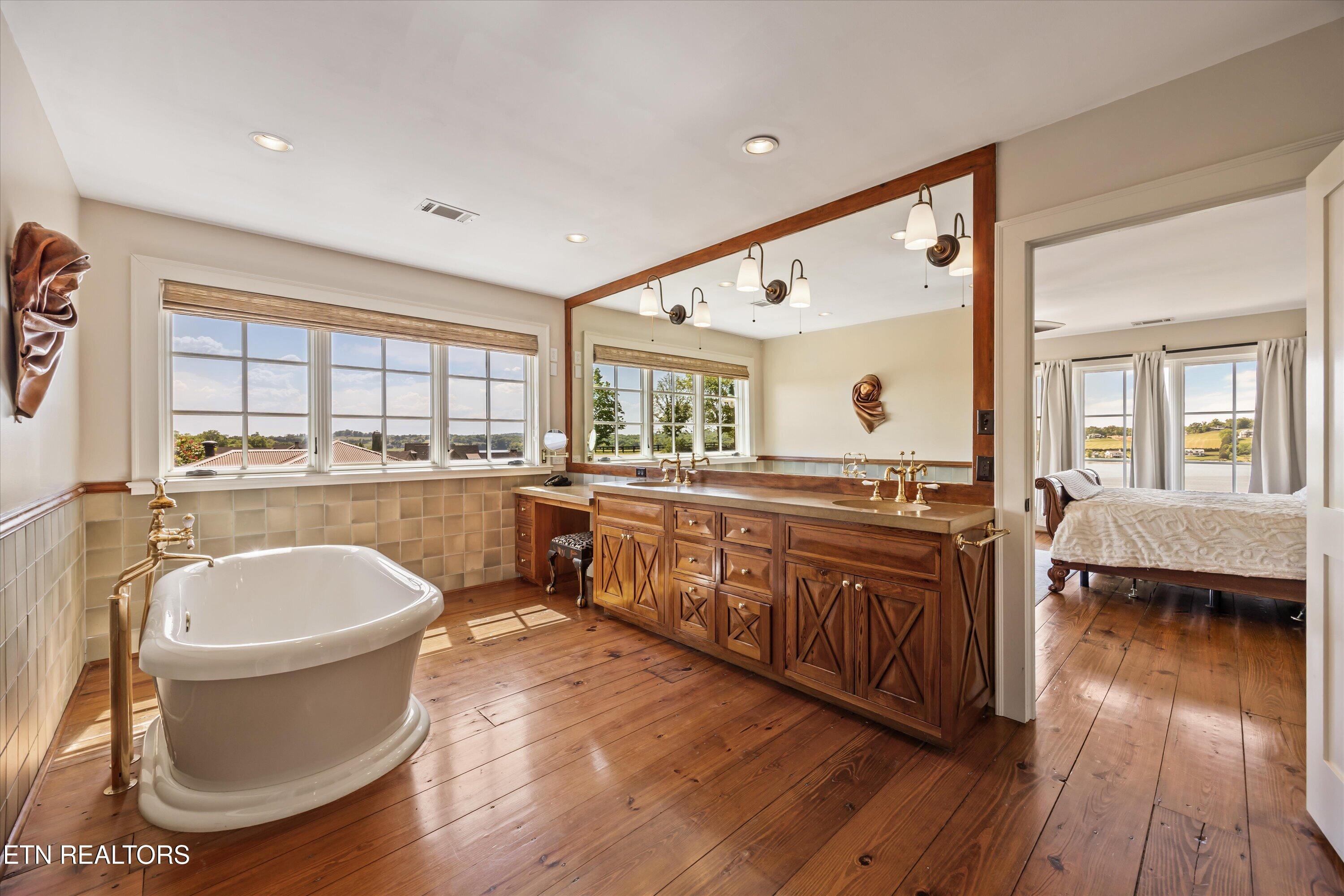 206 Osprey Point Louisville TN 37777
