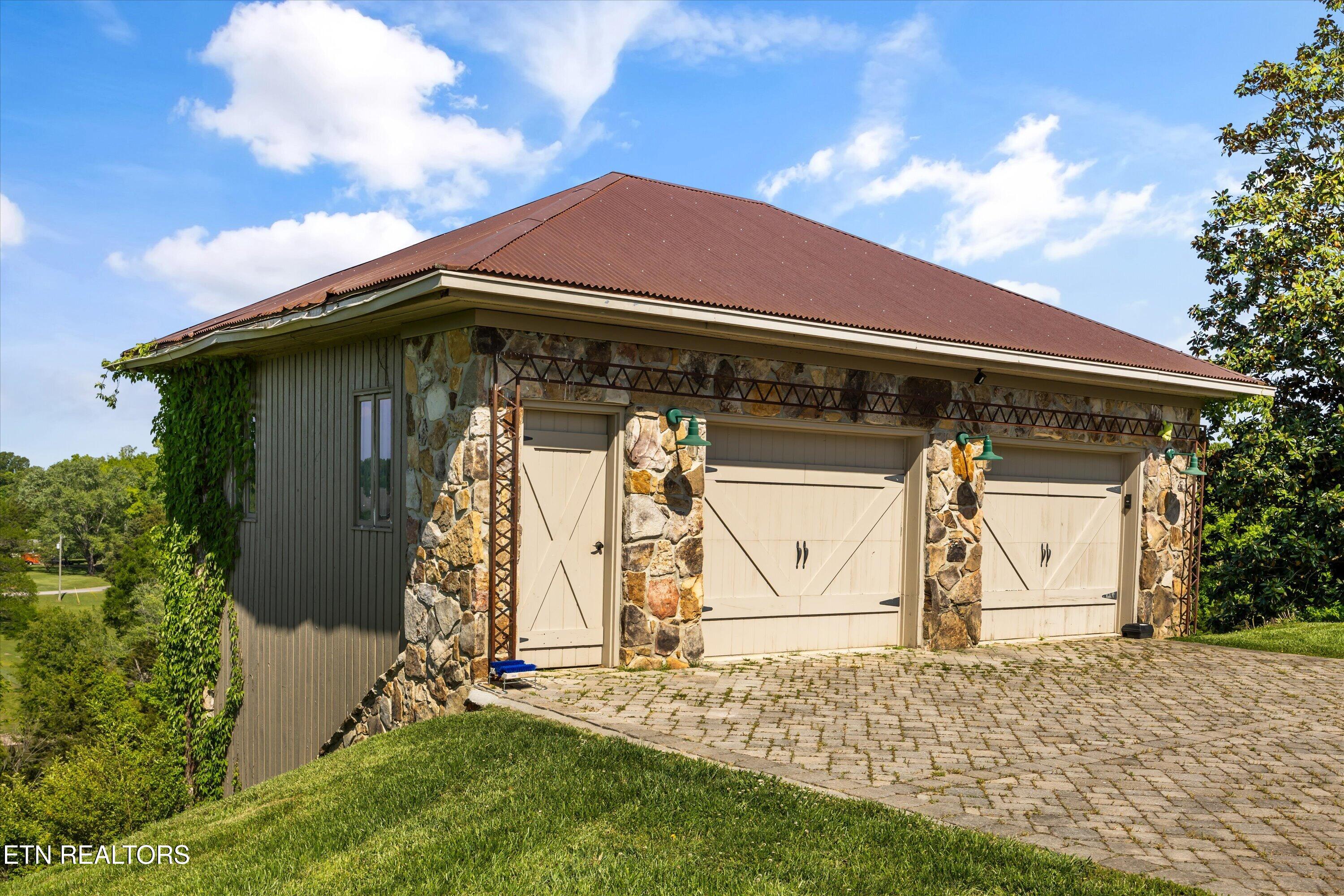 206 Osprey Point Louisville TN 37777