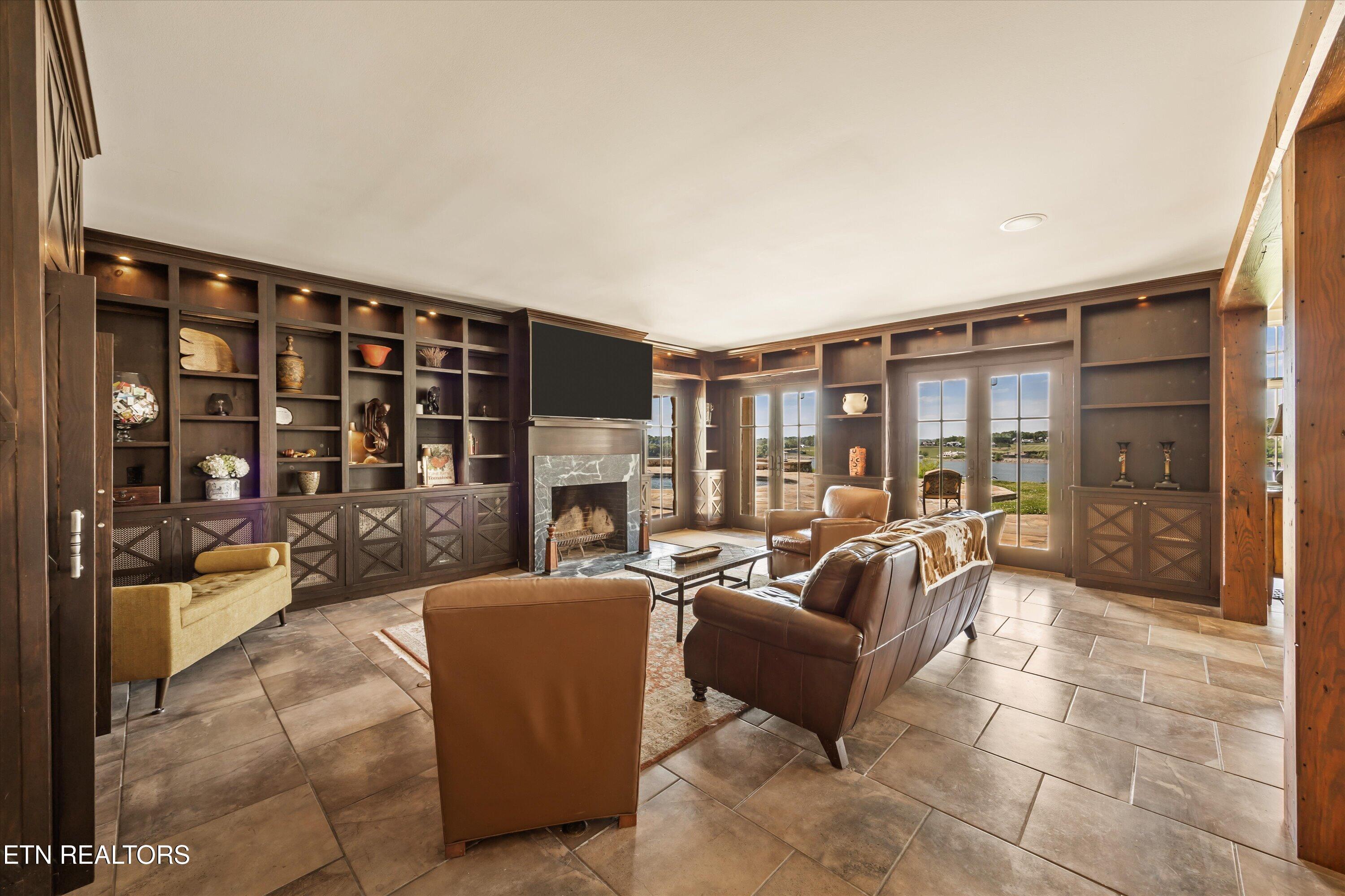 206 Osprey Point Louisville TN 37777