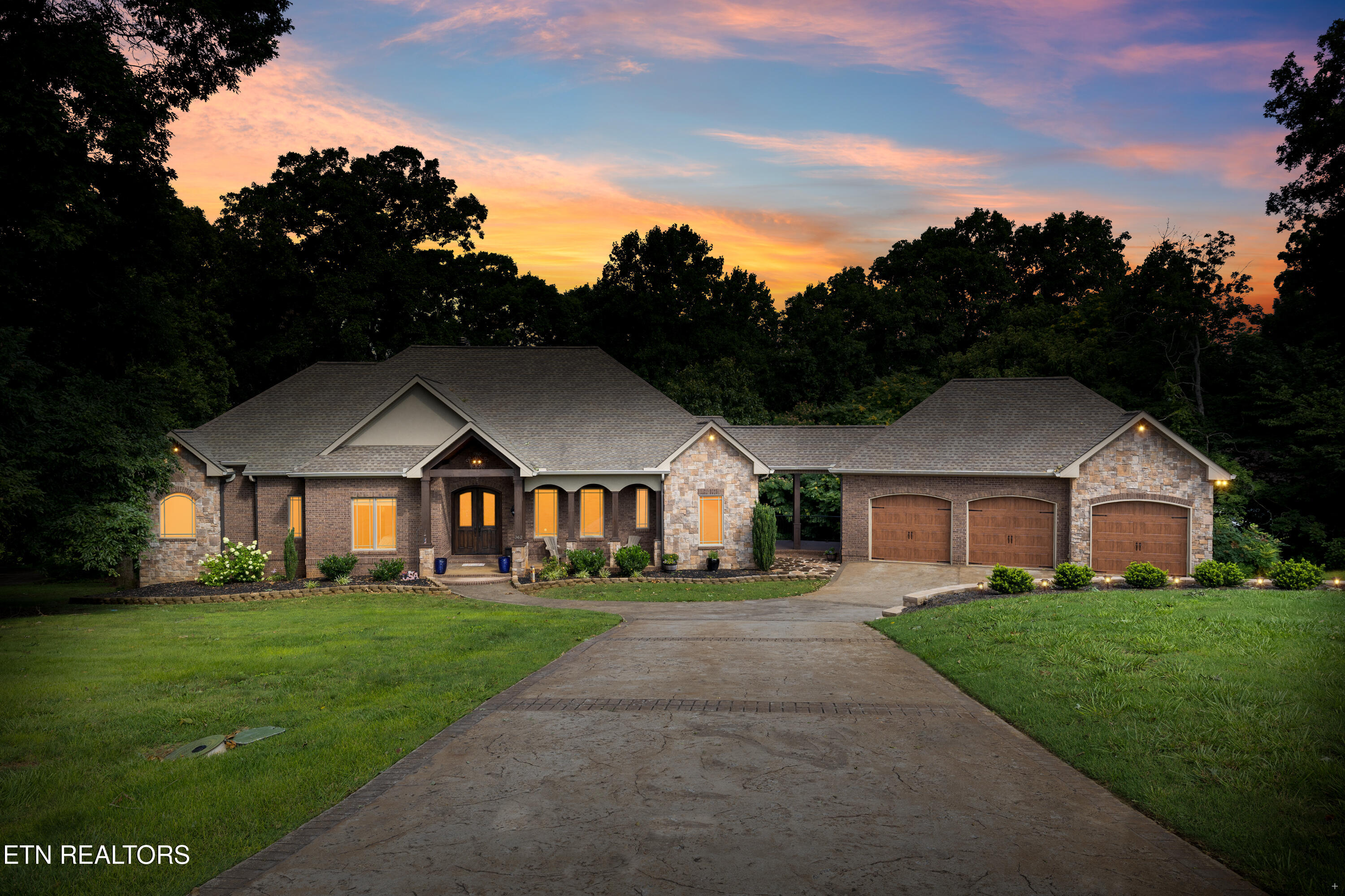 362 Parkwood Circle Greenback TN 37742
