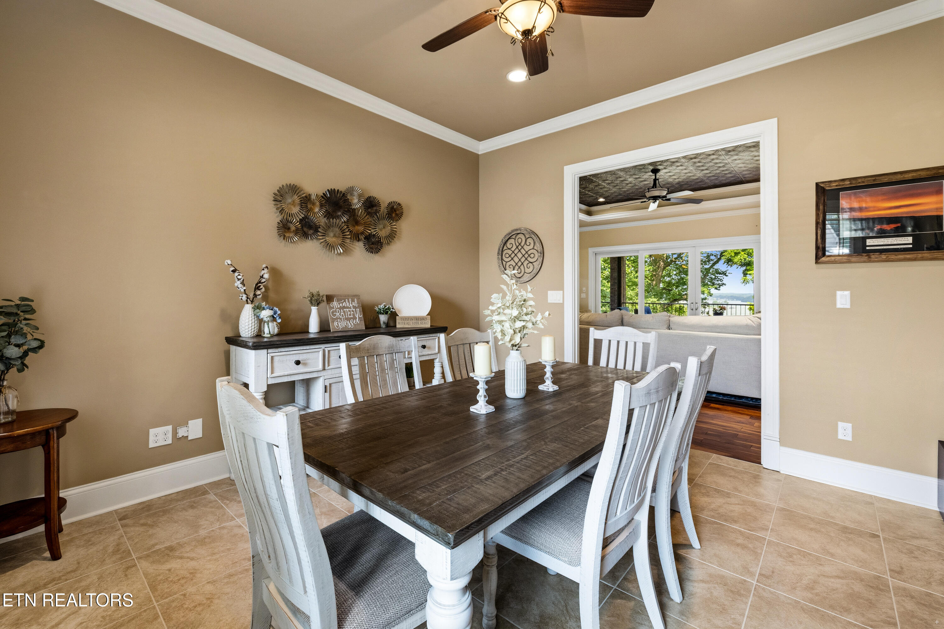 362 Parkwood Circle Greenback TN 37742