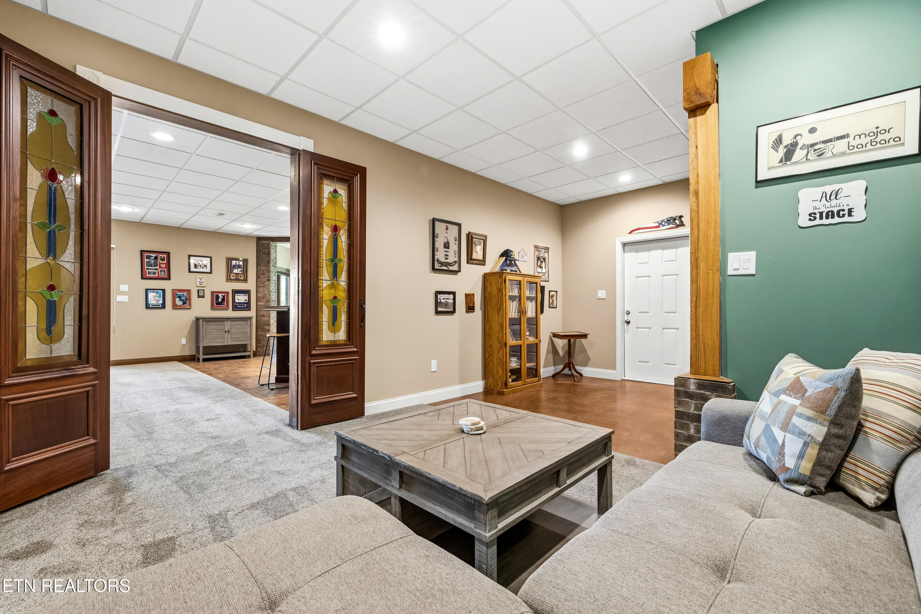 362 Parkwood Circle Greenback TN 37742