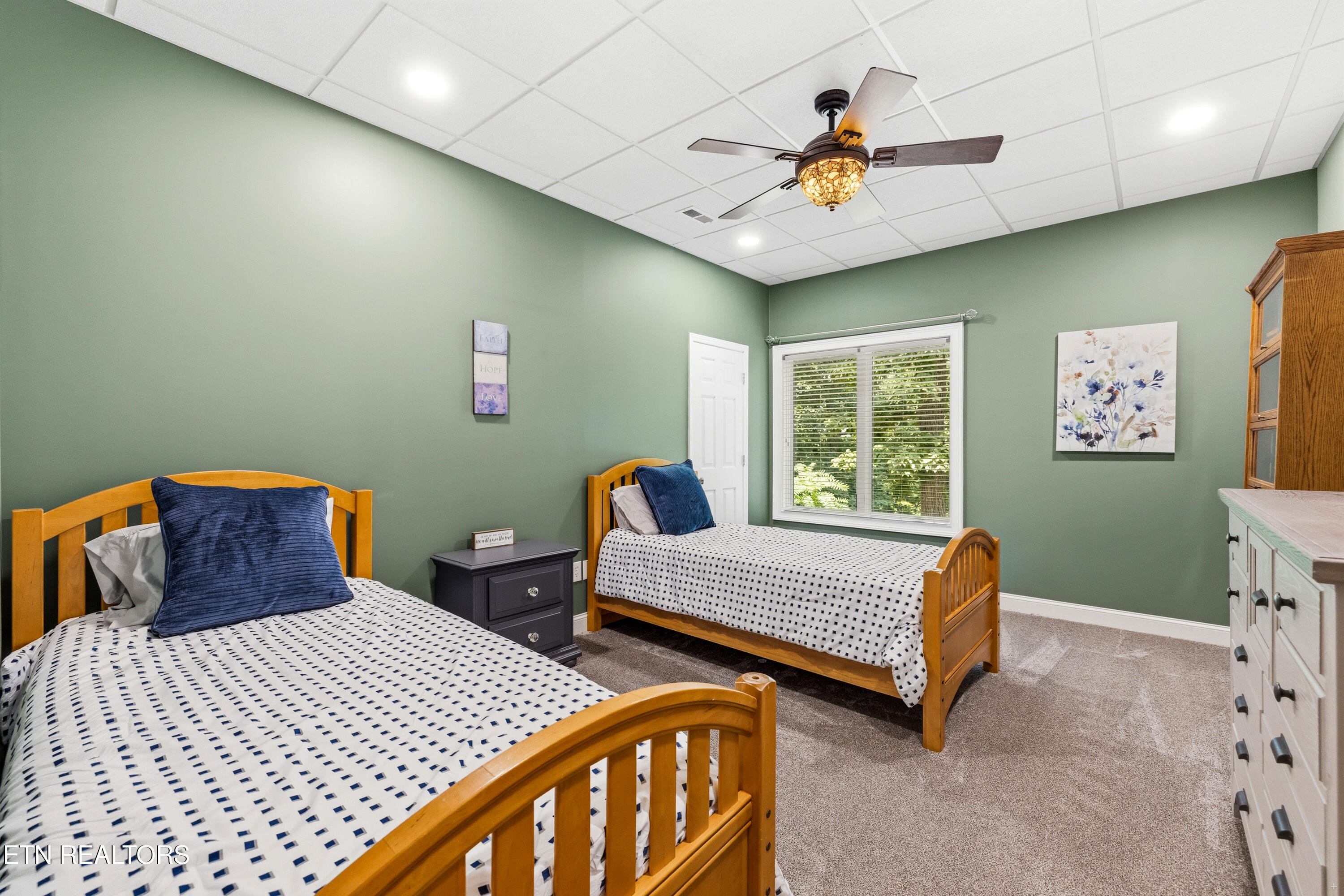 362 Parkwood Circle Greenback TN 37742
