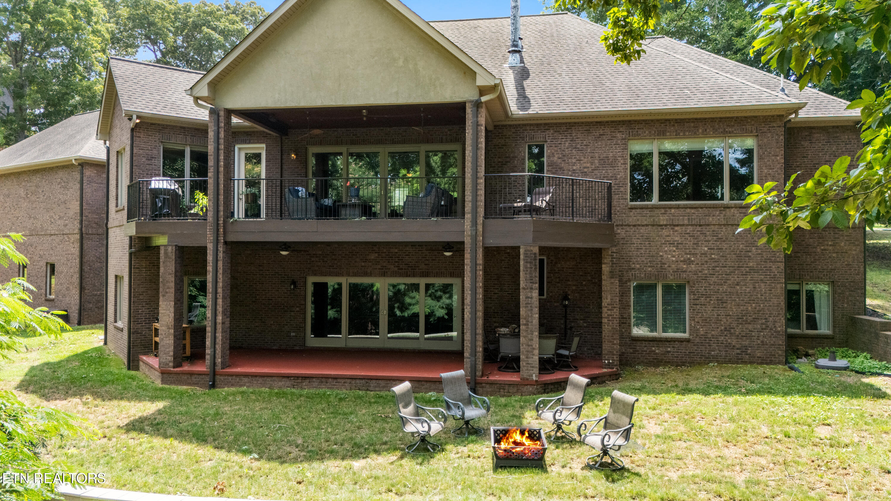 362 Parkwood Circle Greenback TN 37742