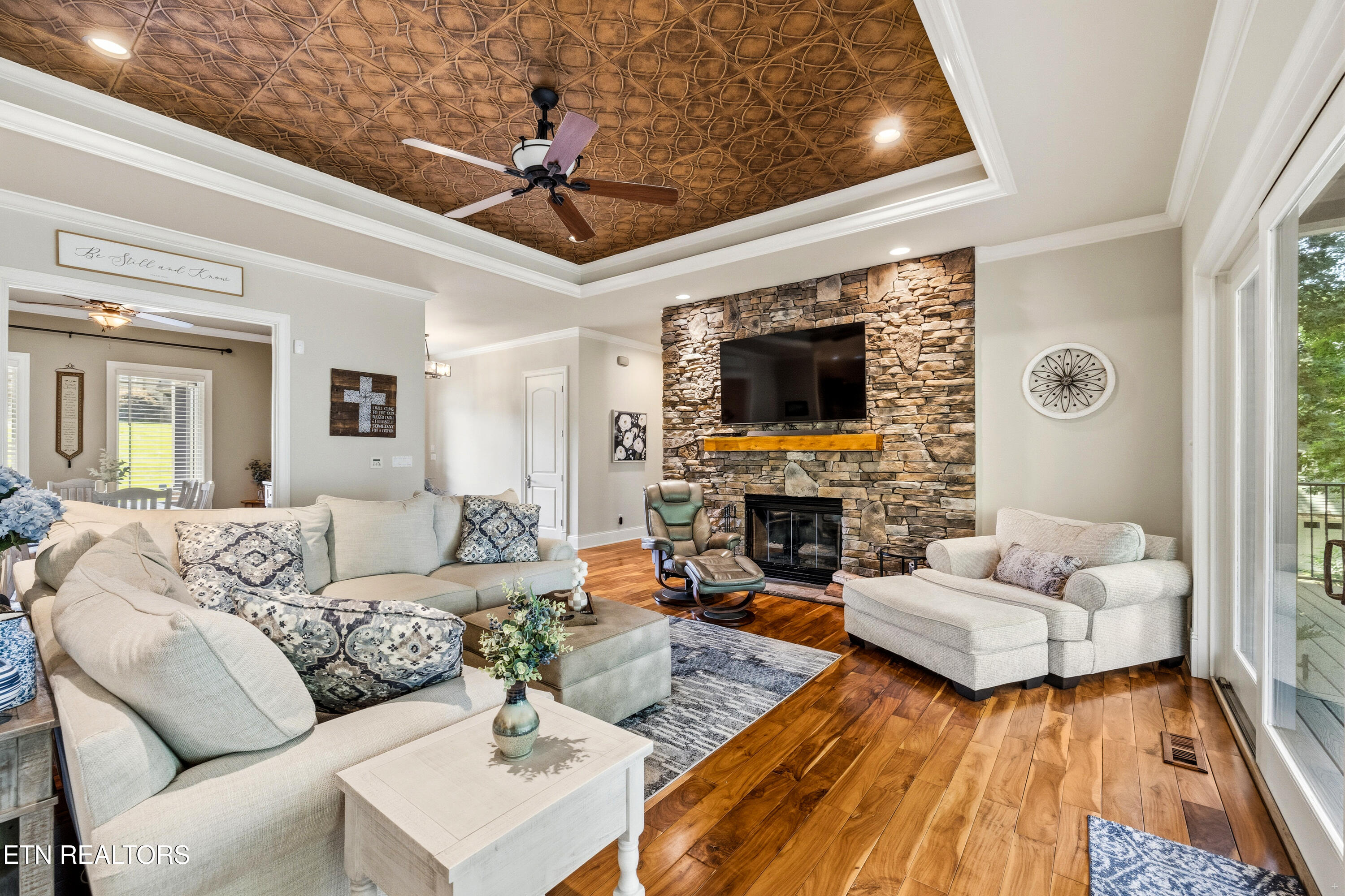 362 Parkwood Circle Greenback TN 37742
