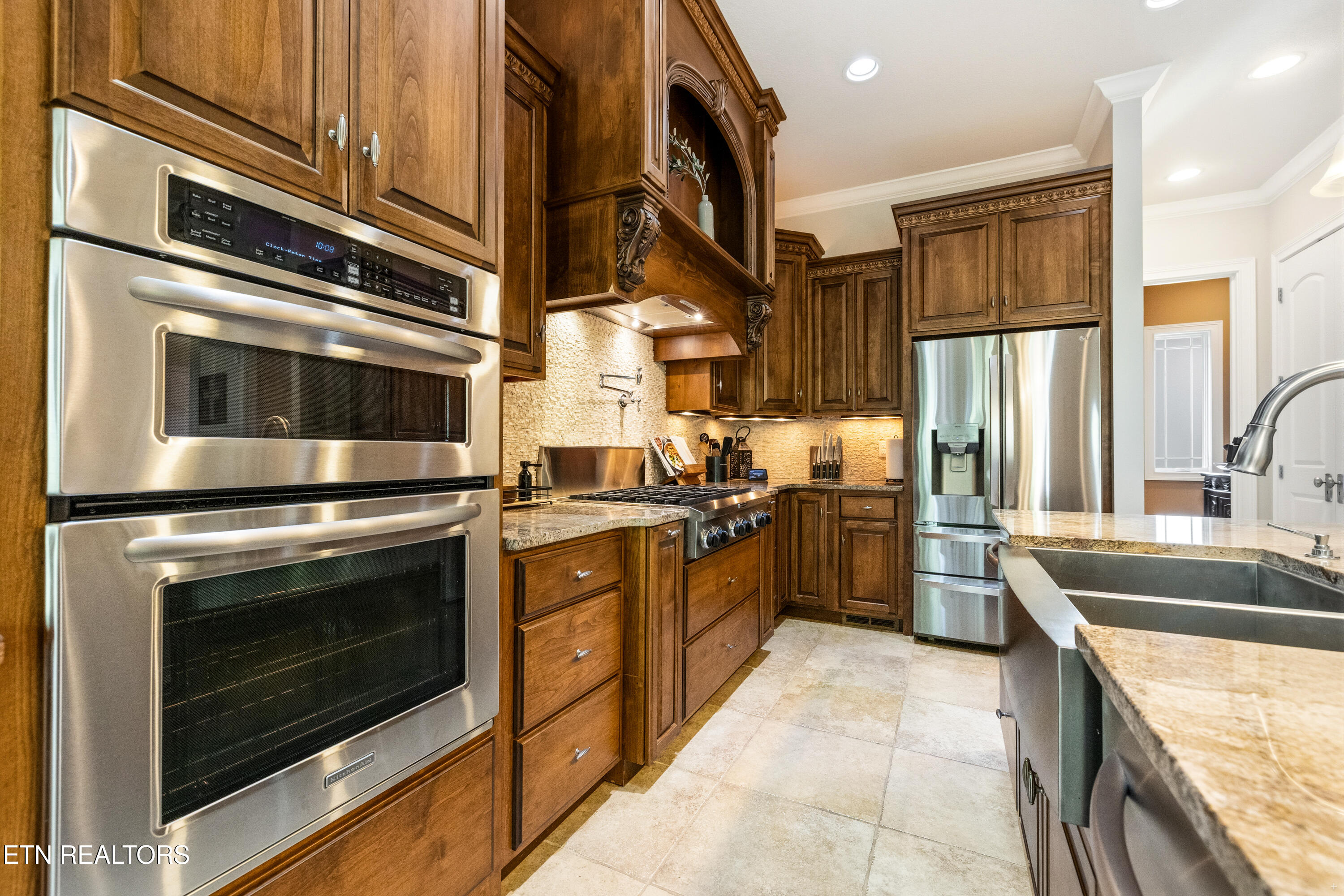 362 Parkwood Circle Greenback TN 37742