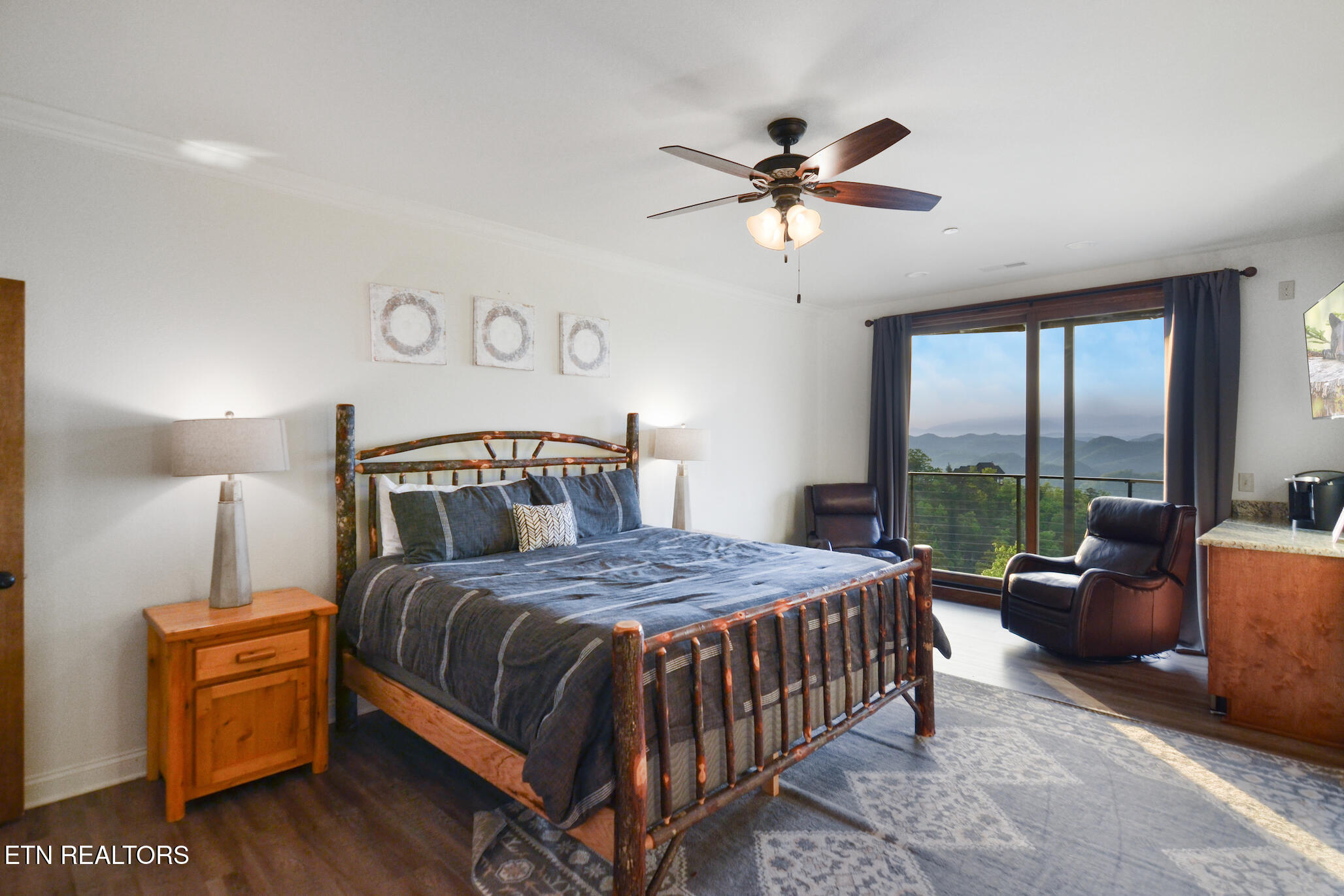 3270 Laurel Cove Trail Sevierville TN 37862