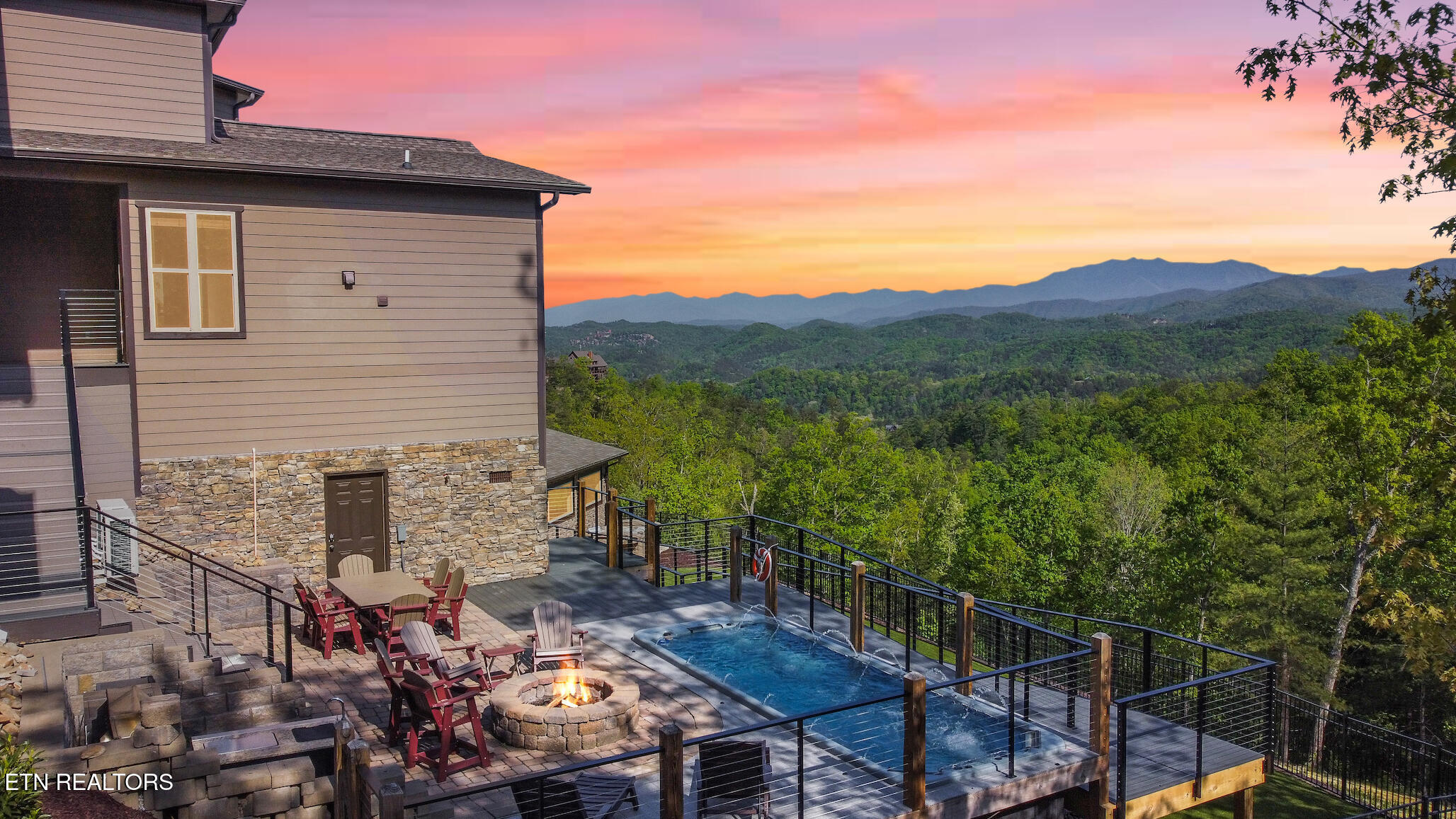 3270 Laurel Cove Trail Sevierville TN 37862