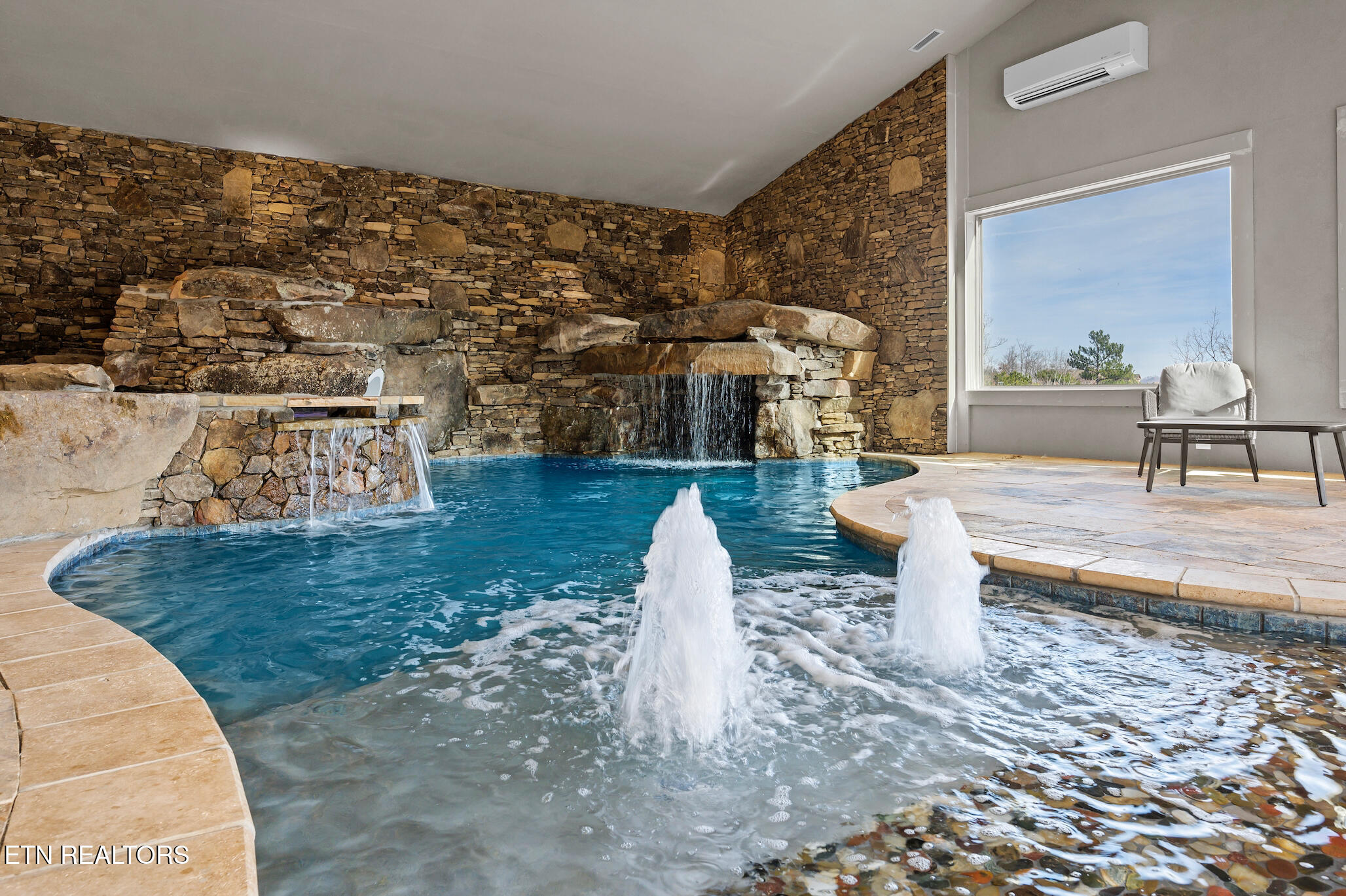 3270 Laurel Cove Trail Sevierville TN 37862
