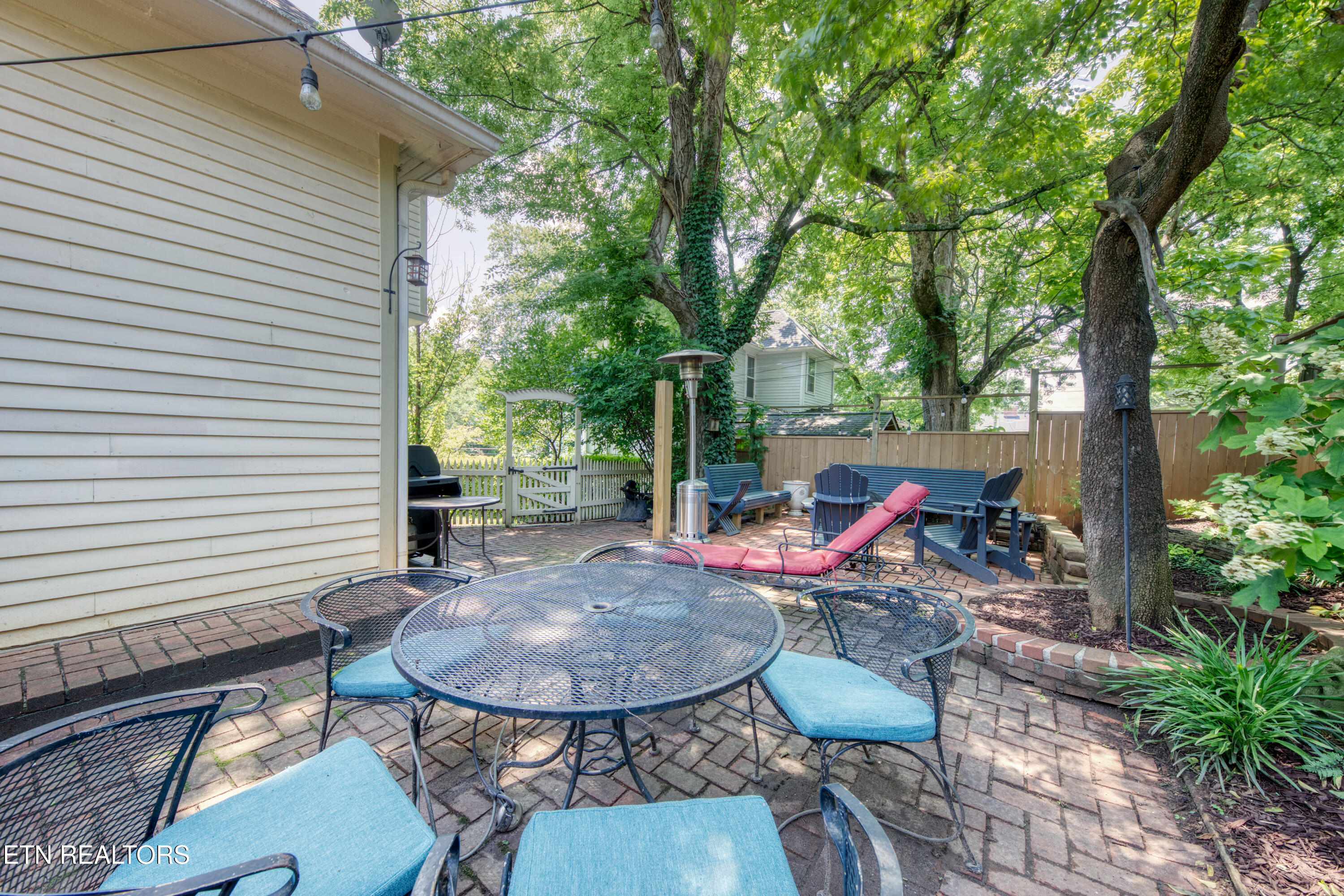 1329 Armstrong Avenue Knoxville TN 37917
