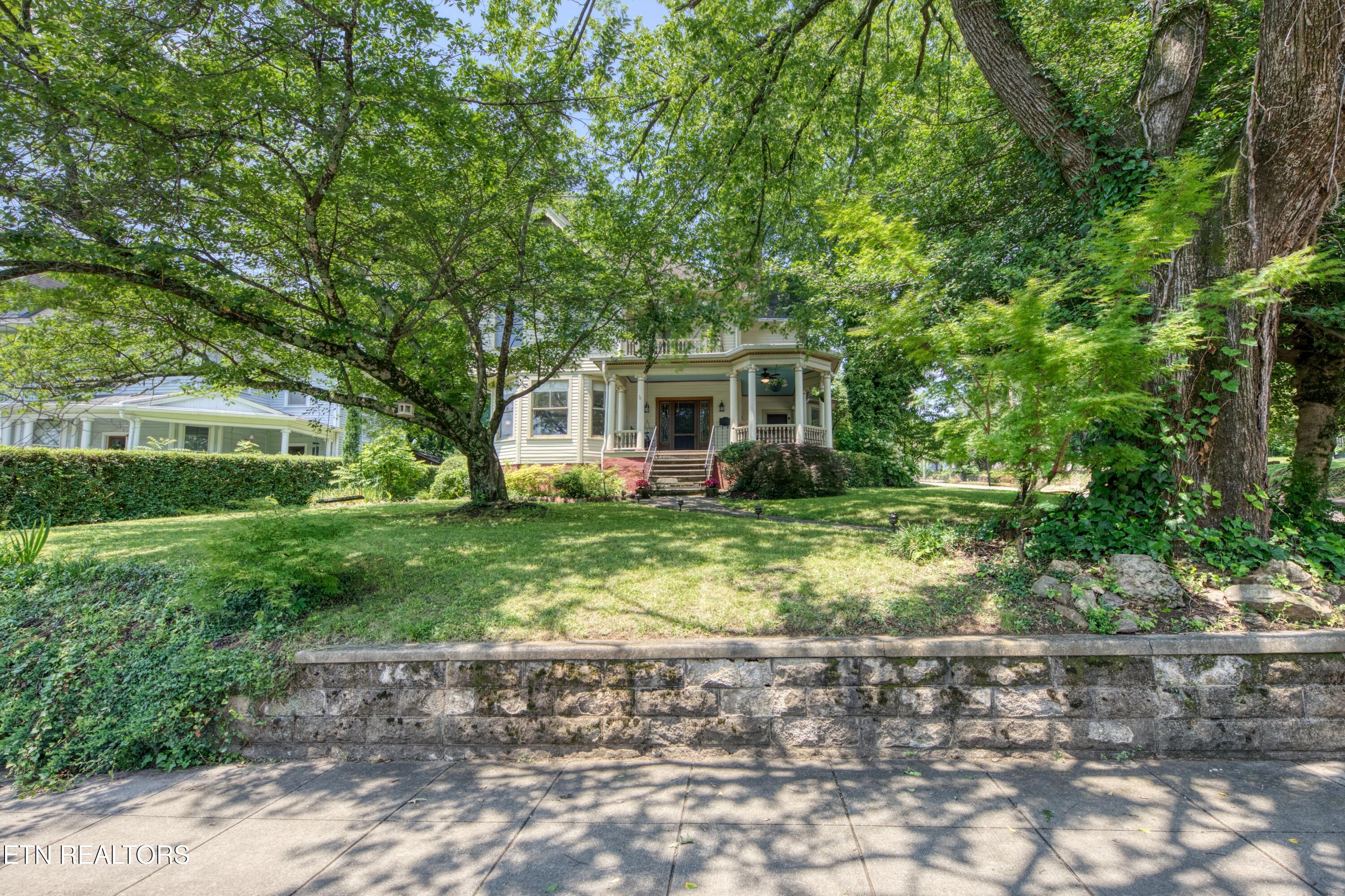 1329 Armstrong Avenue Knoxville TN 37917