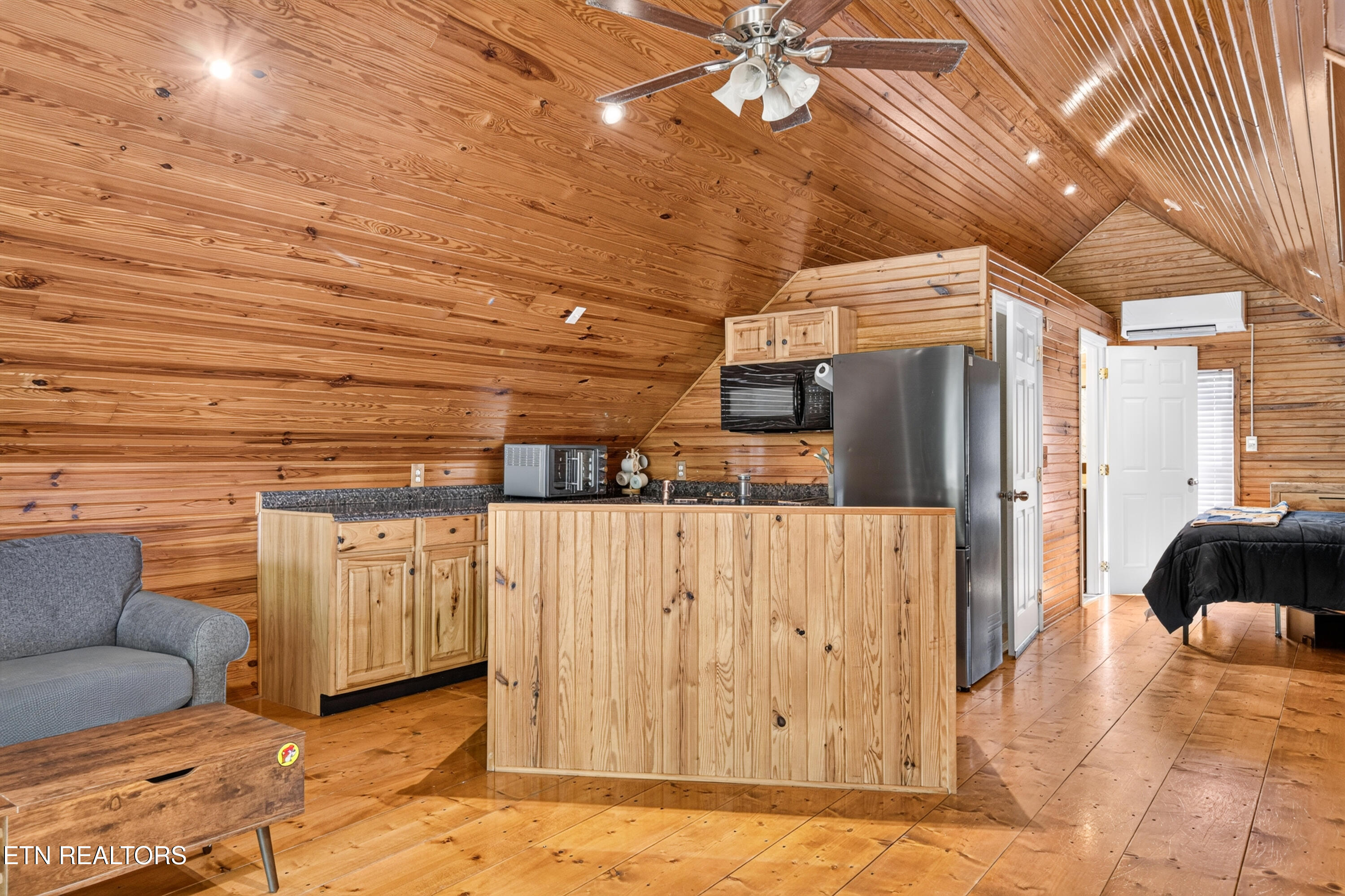 105 Foothills Road Pikeville TN 37367