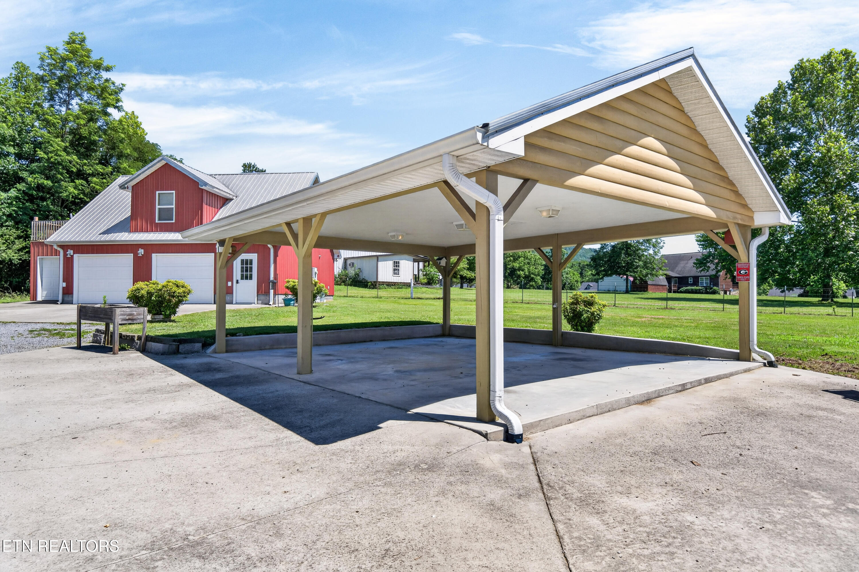 105 Foothills Road Pikeville TN 37367