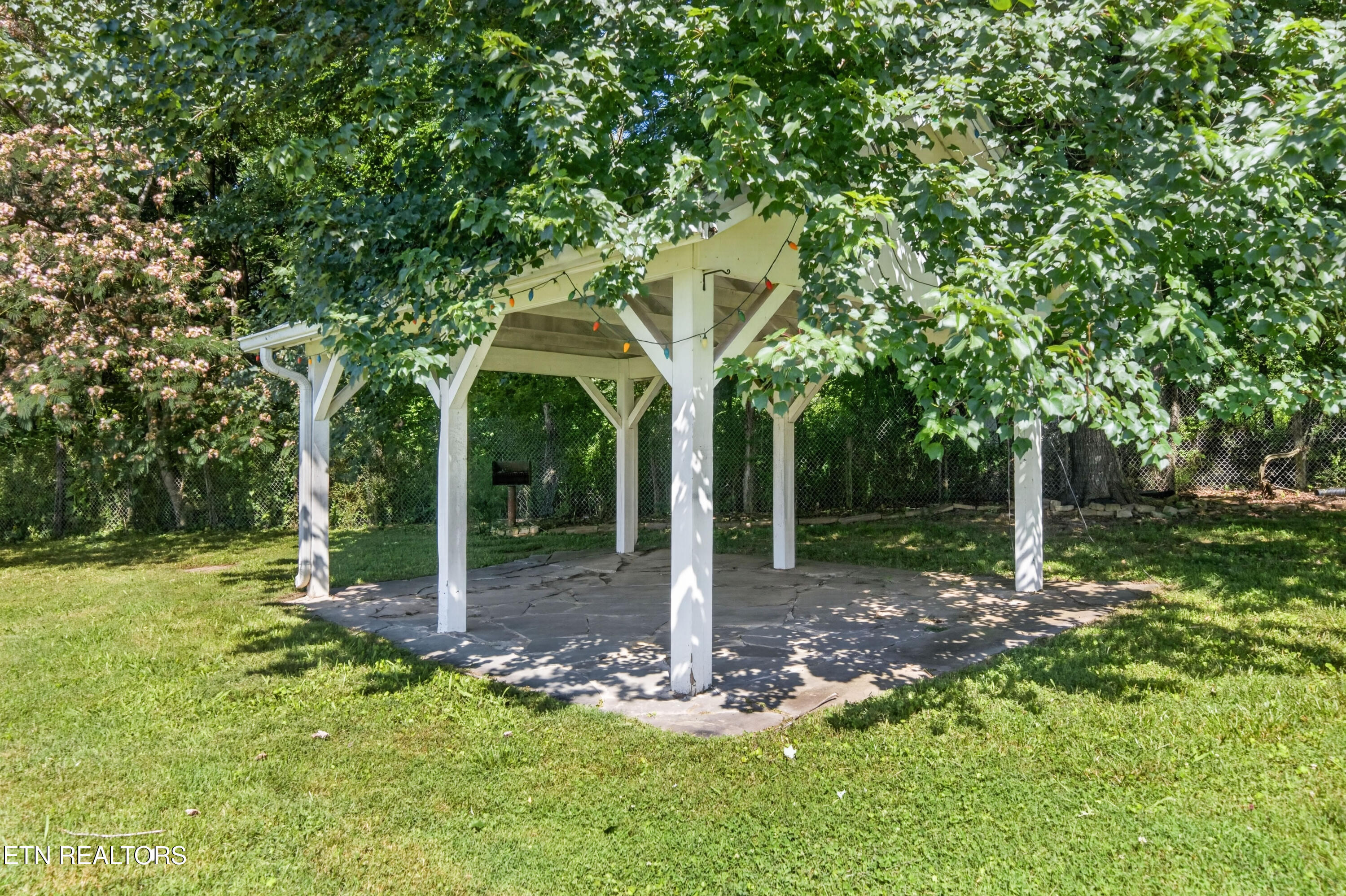 105 Foothills Road Pikeville TN 37367