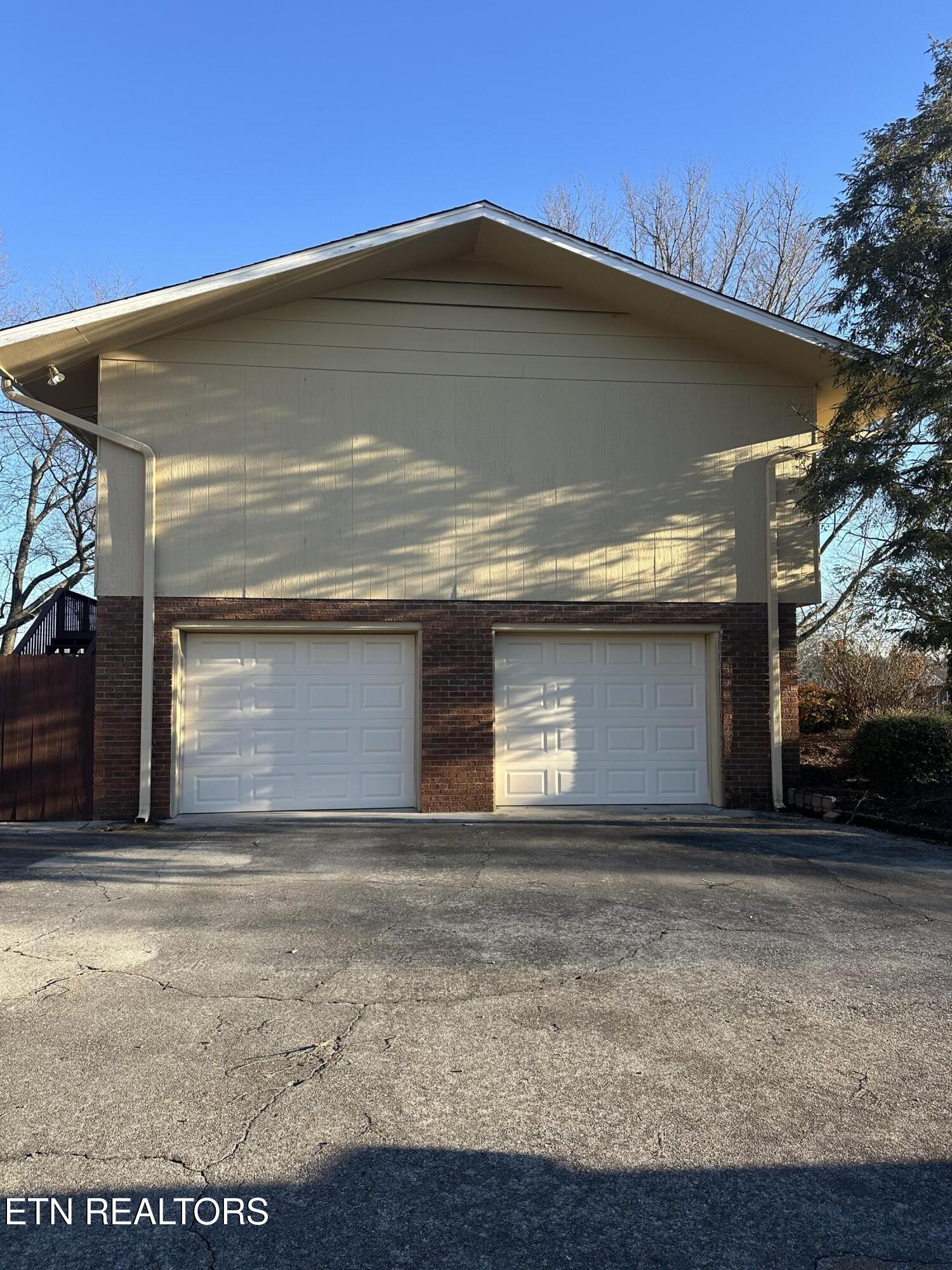 7712 Castlecomb Road Powell TN 37849