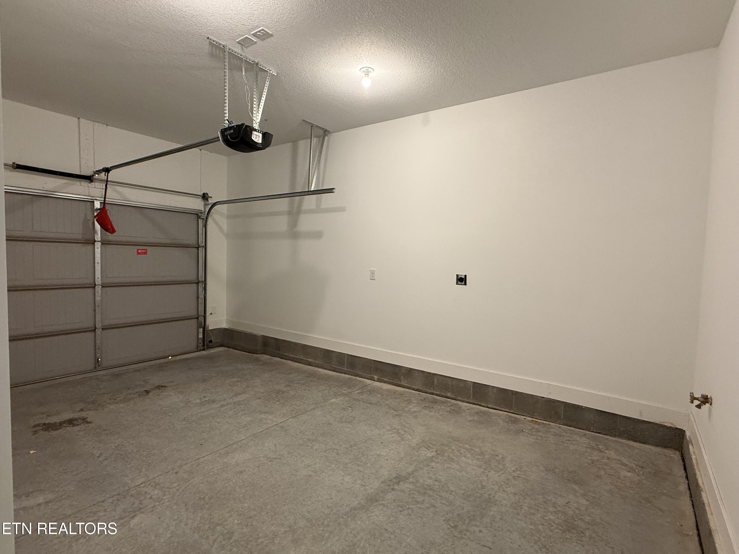 8996 Keenberg Lane Knoxville TN 37931