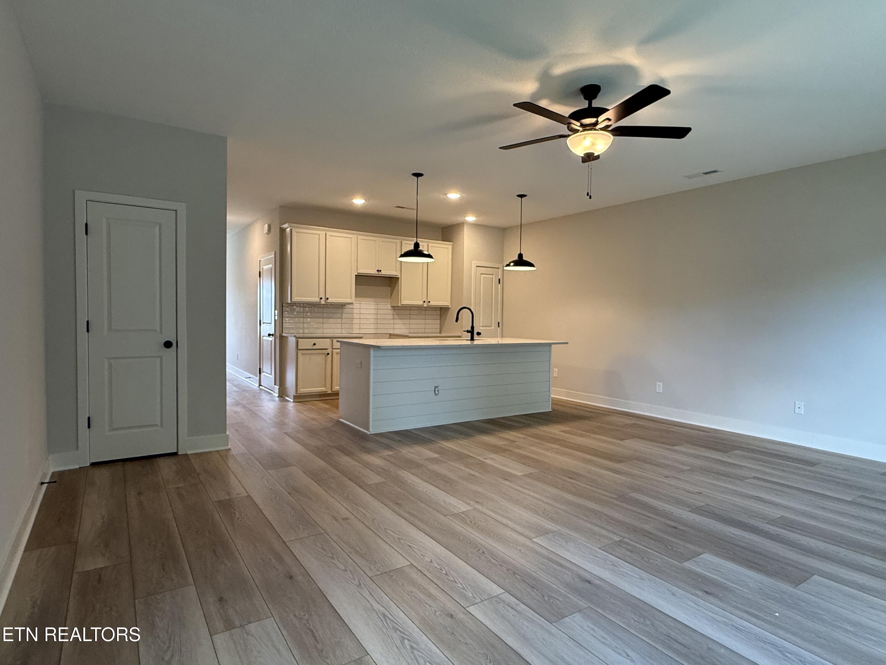 8996 Keenberg Lane Knoxville TN 37931