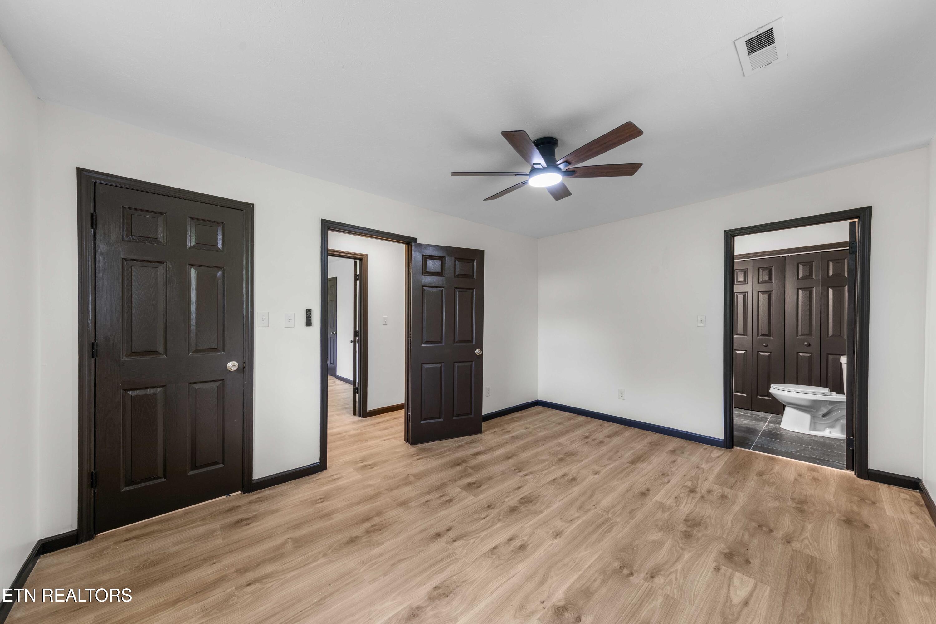1729 W Brushy Valley Drive Powell TN 37849