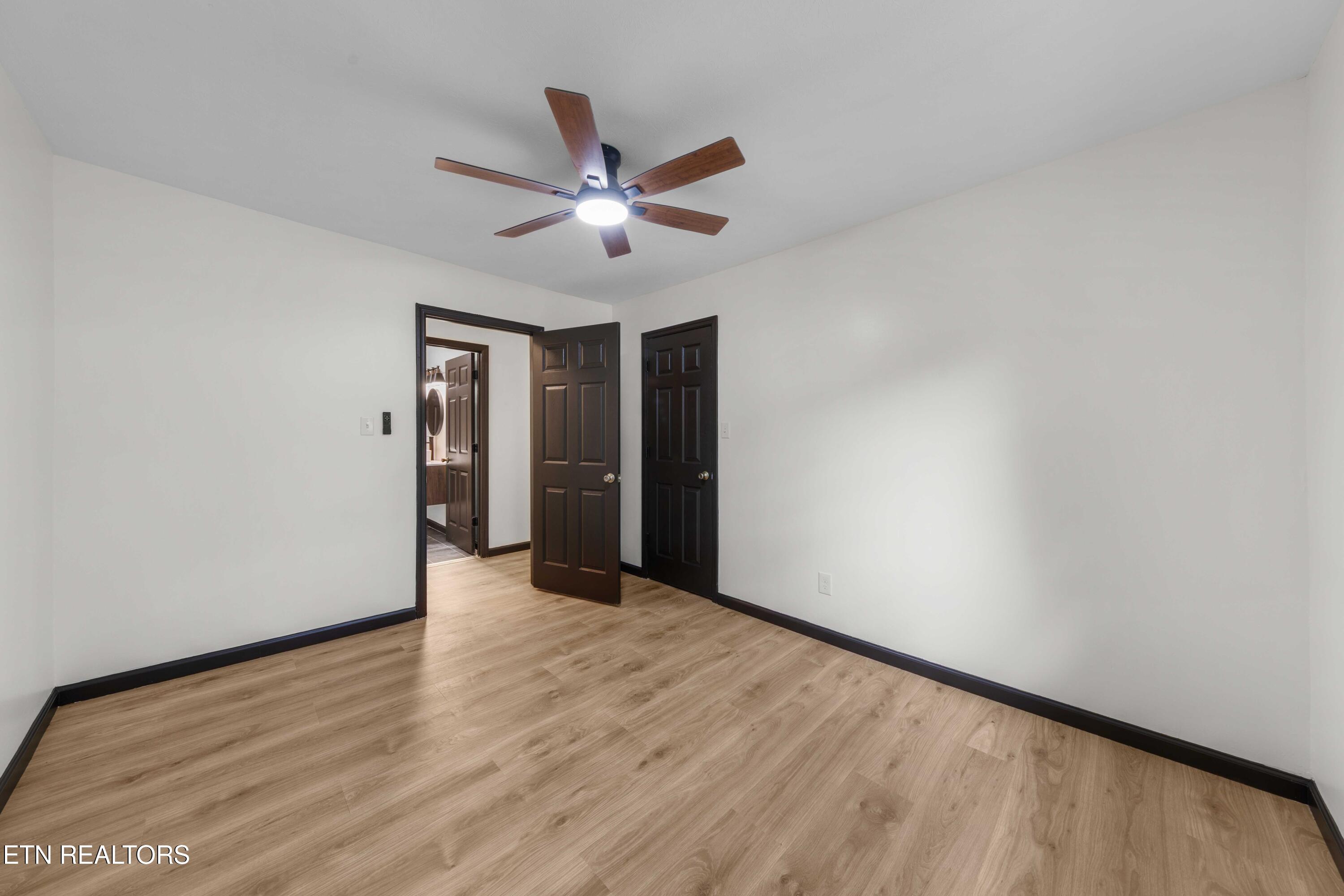 1729 W Brushy Valley Drive Powell TN 37849