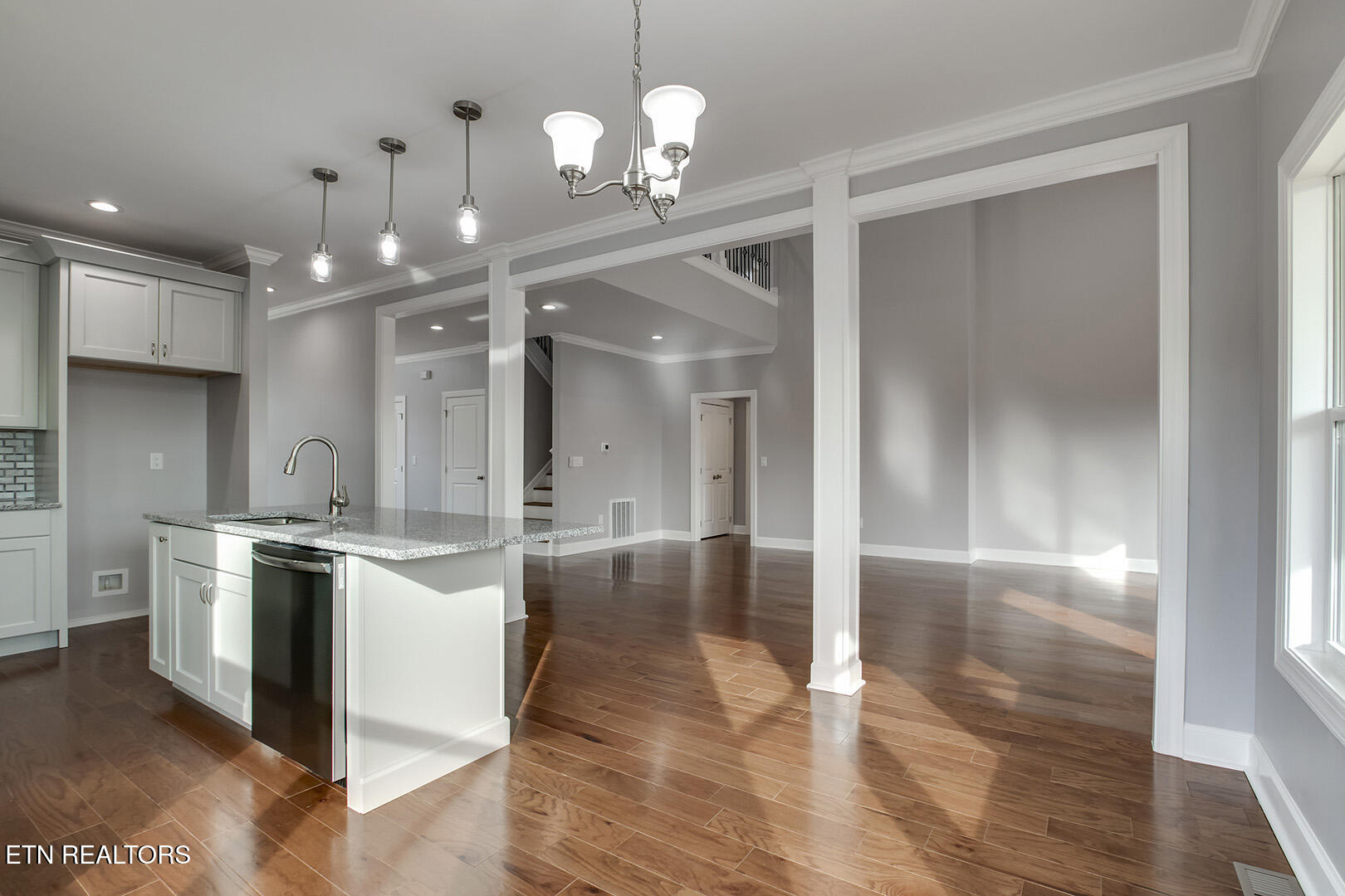 168 Amohi Way Loudon TN 37774
