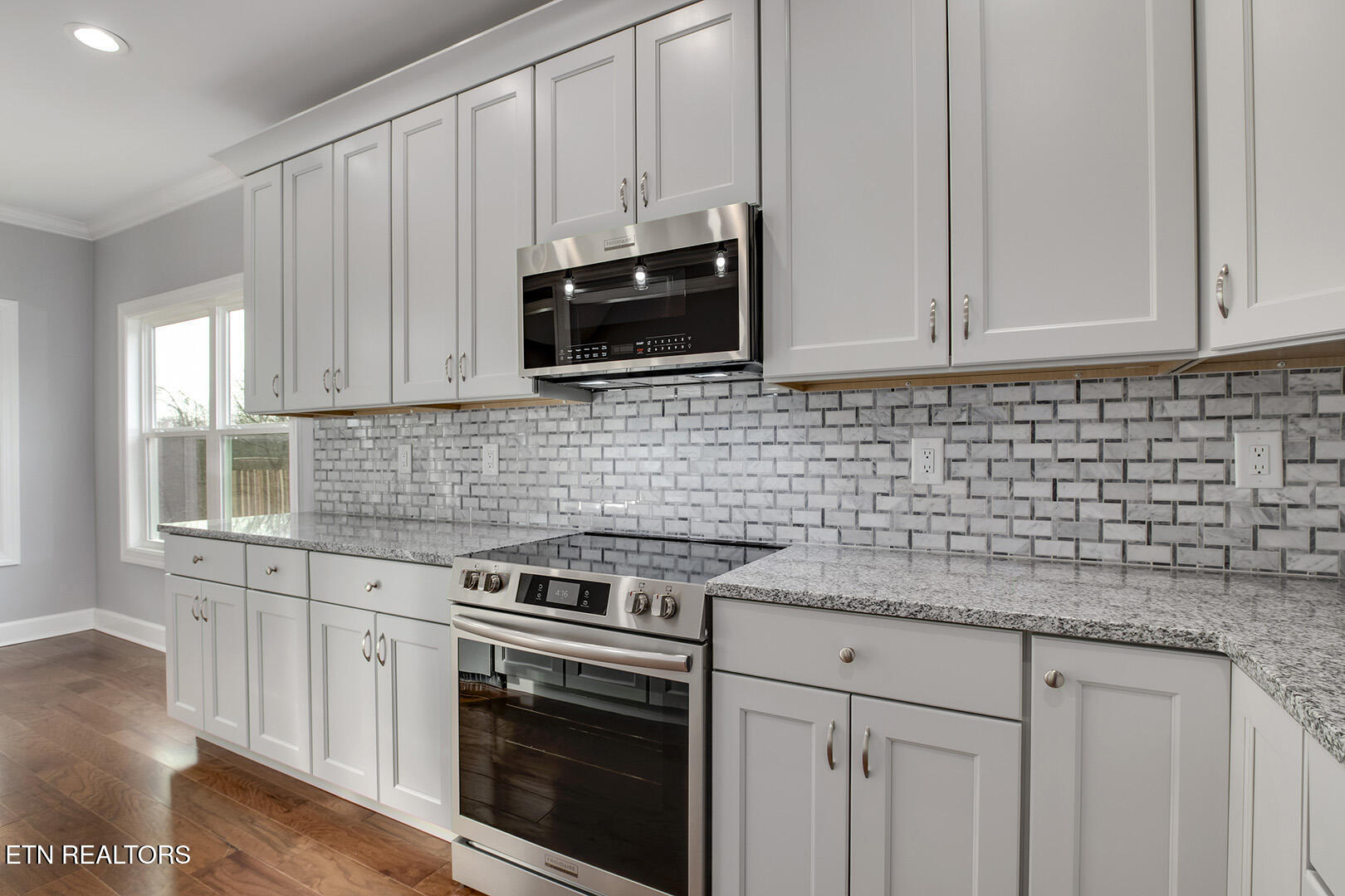 168 Amohi Way Loudon TN 37774