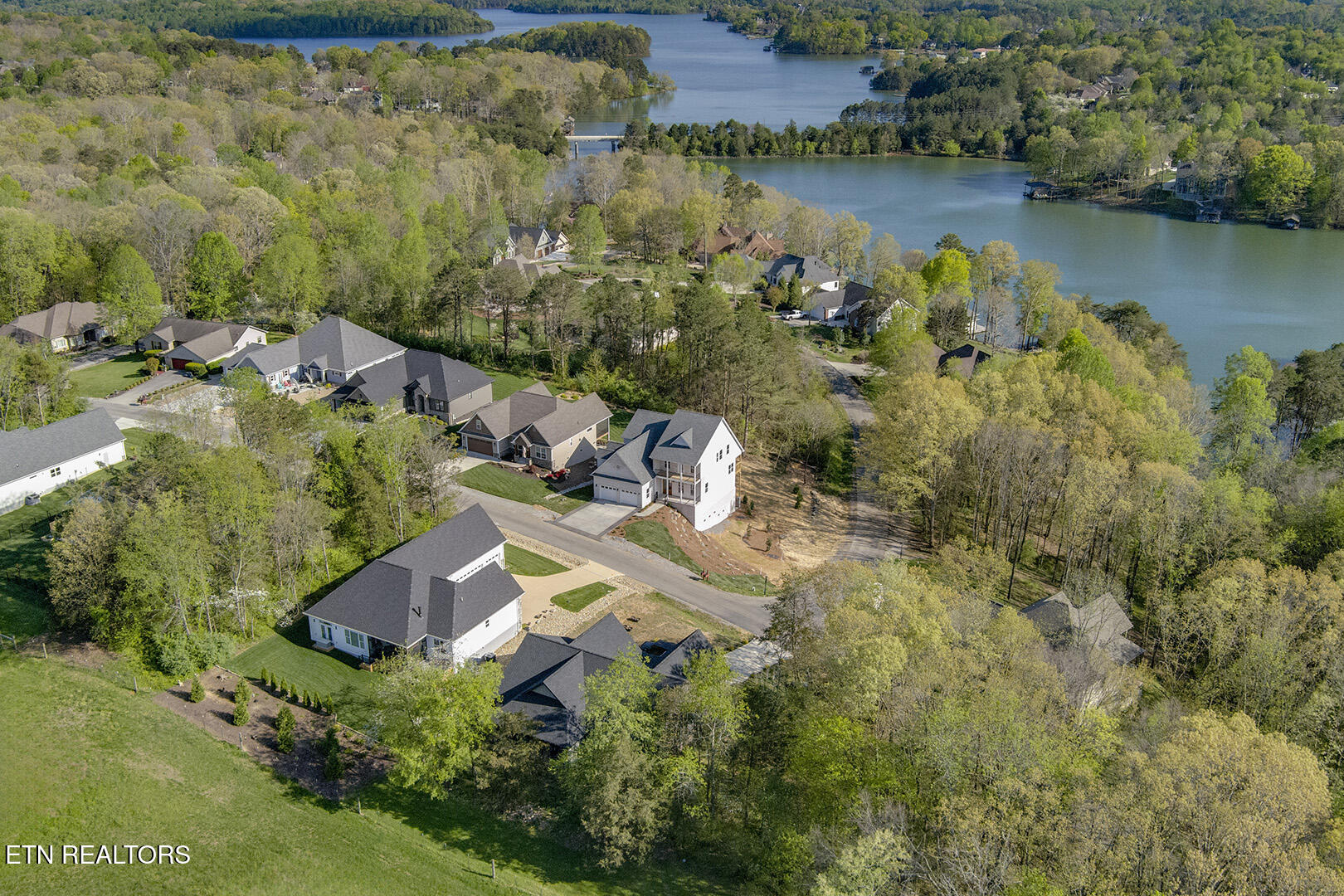 168 Amohi Way Loudon TN 37774