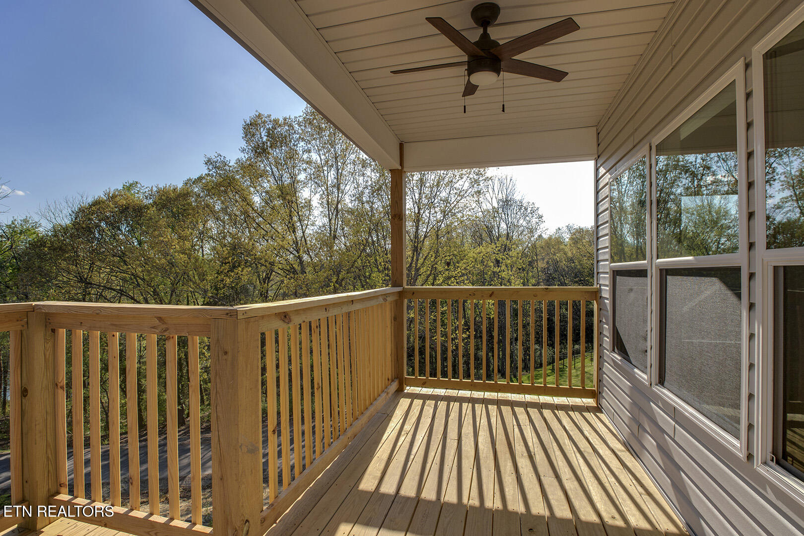 168 Amohi Way Loudon TN 37774