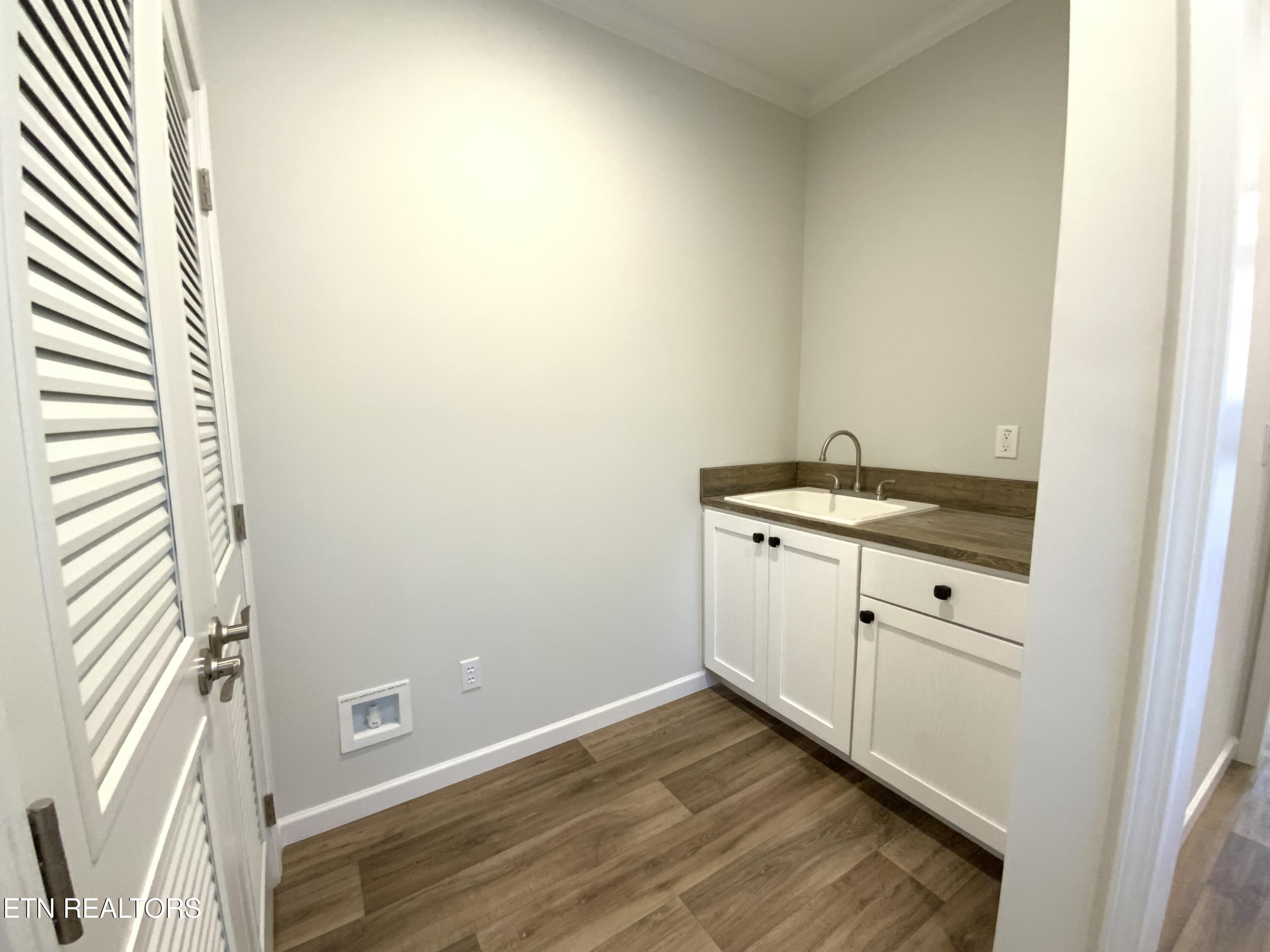 436 Pilot Mountain Road Lancing TN 37770