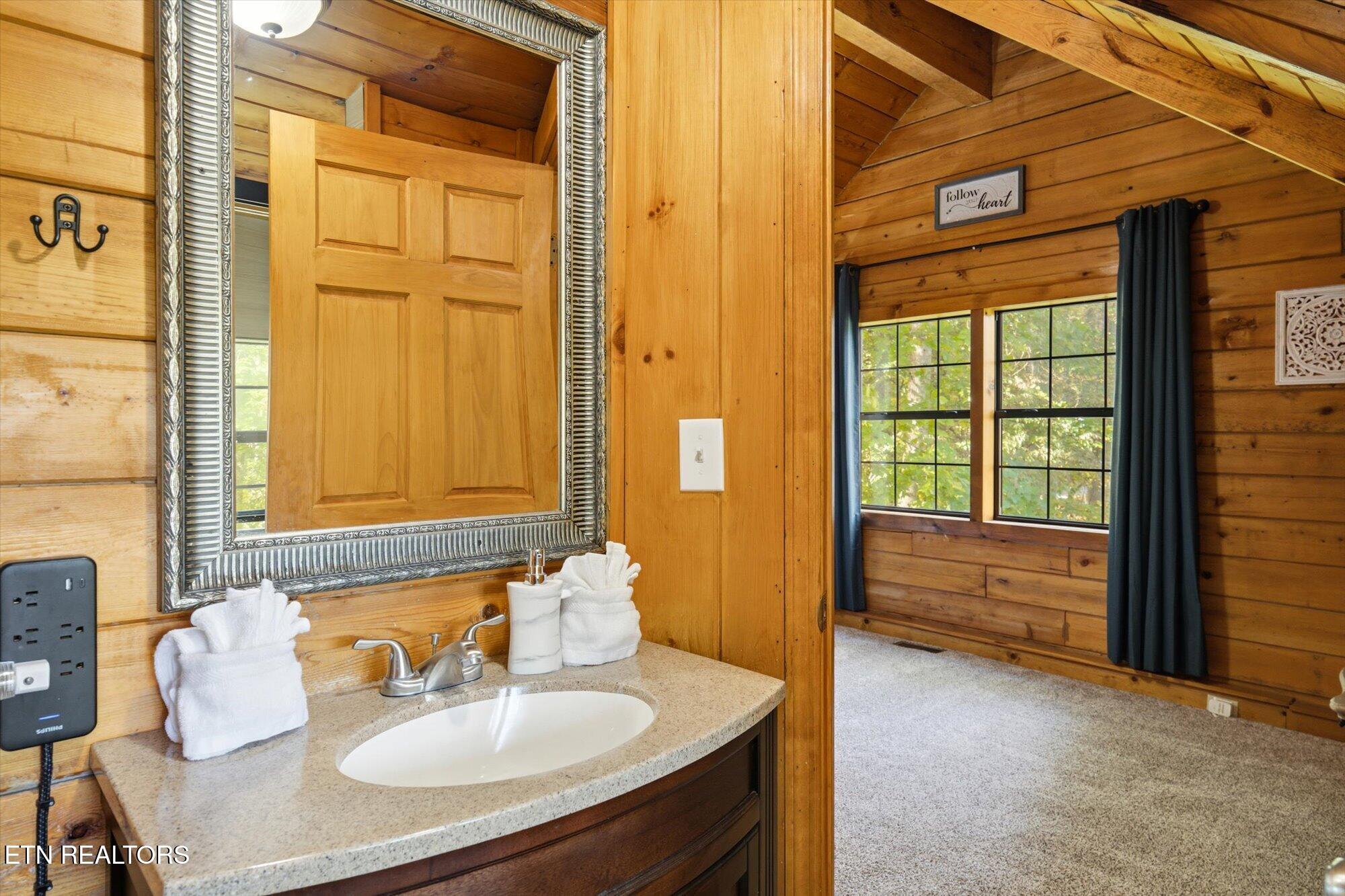 333 Sugar View Drive Sevierville TN 37876