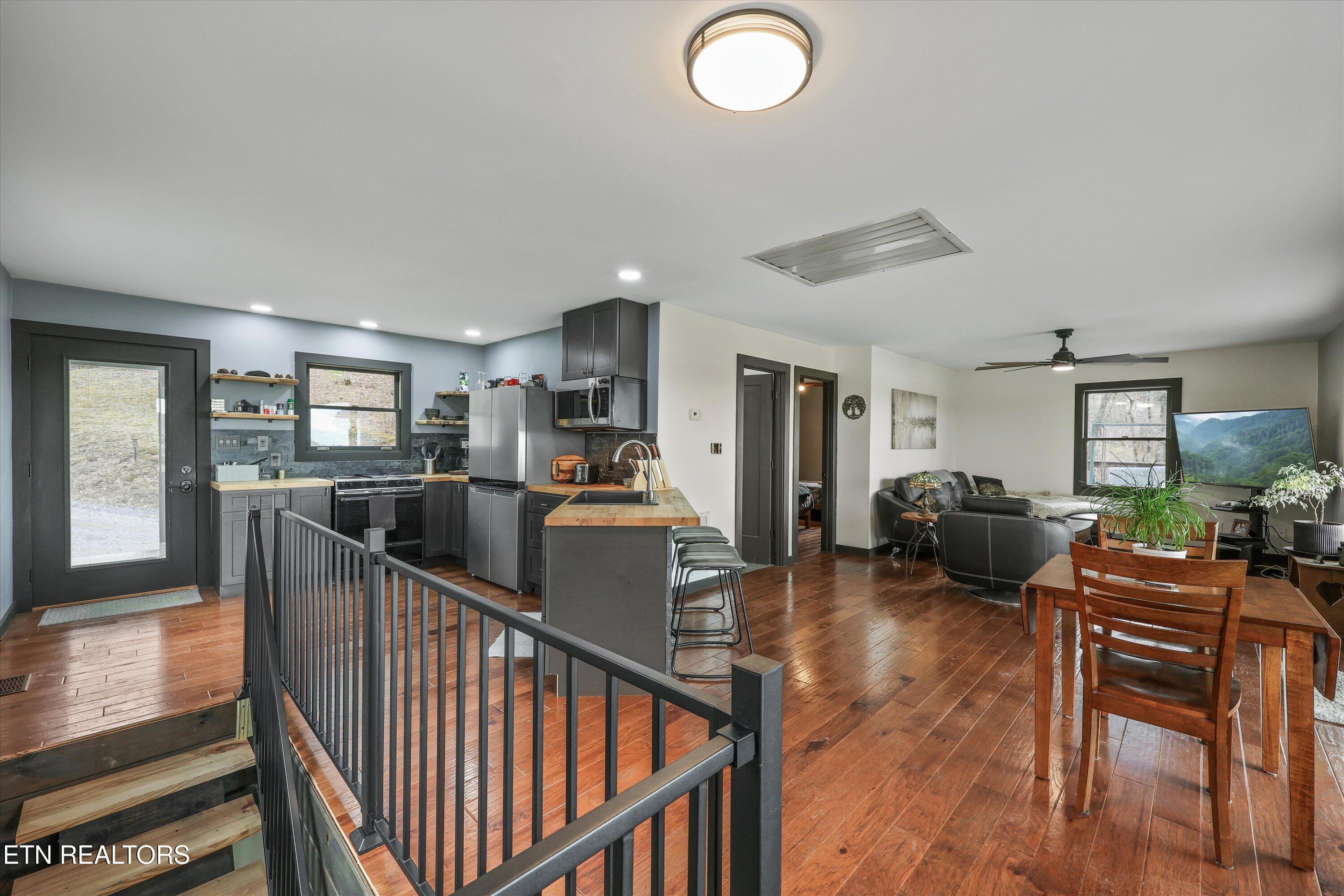 2739 Windy Cove Way Sevierville TN 37876