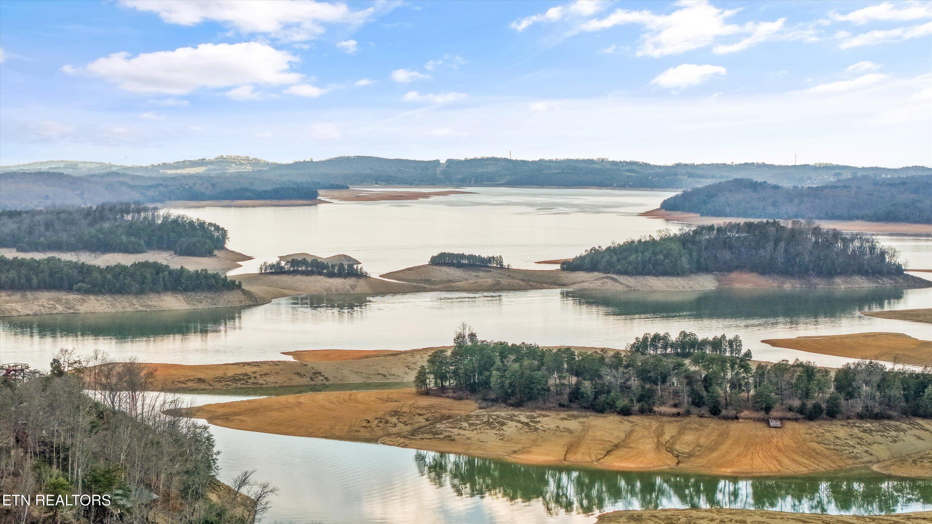 2739 Windy Cove Way Sevierville TN 37876