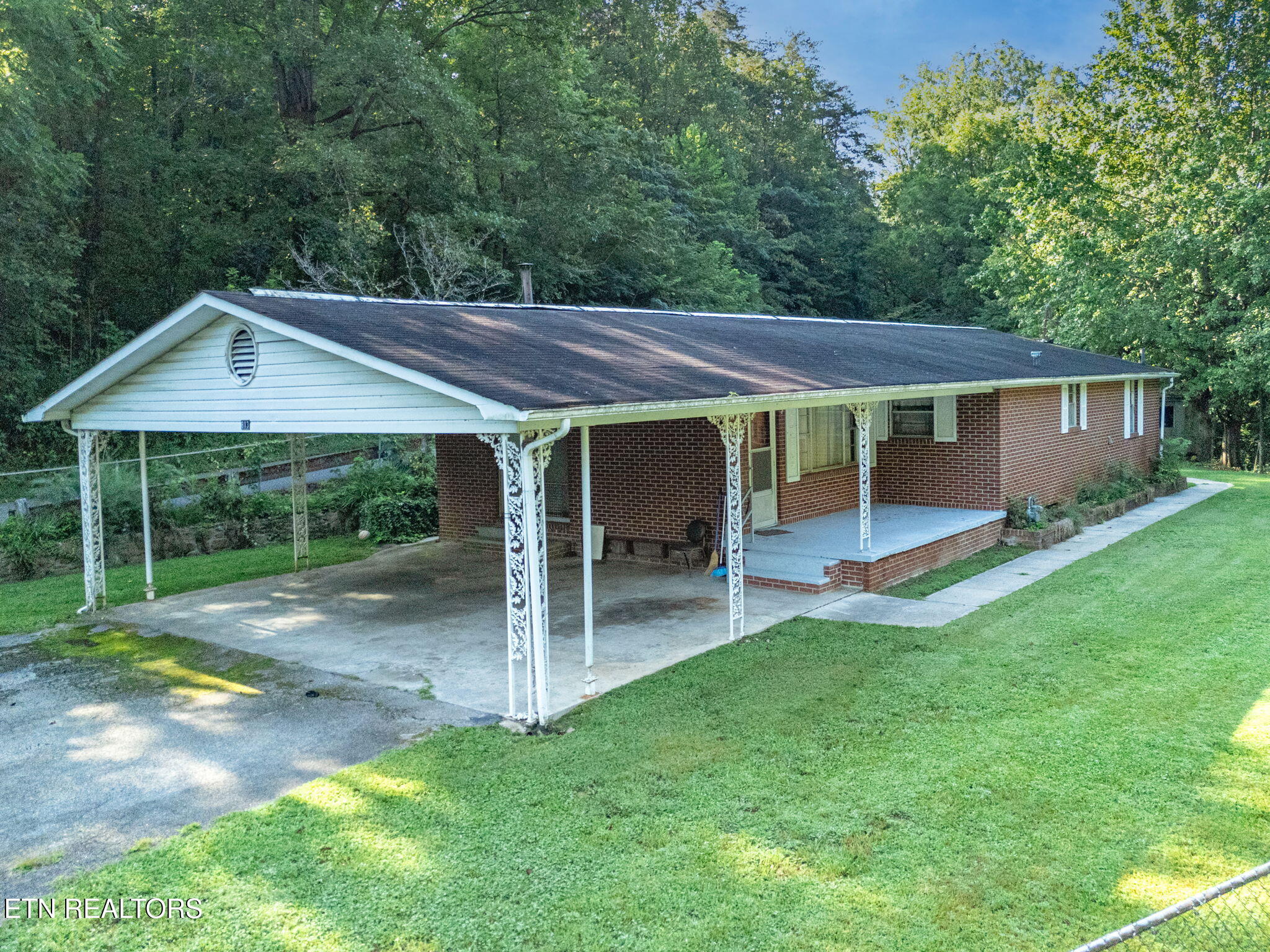 813 Andys Ridge Road Rocky Top TN 37769