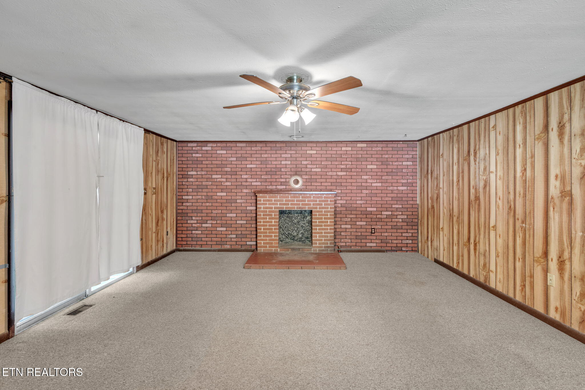 813 Andys Ridge Road Rocky Top TN 37769